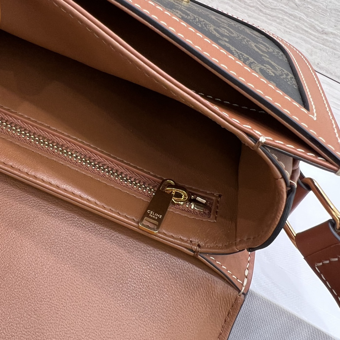 T&uacute;i X&aacute;ch Celine Teen Besace Triomphe 110413 Canvas 