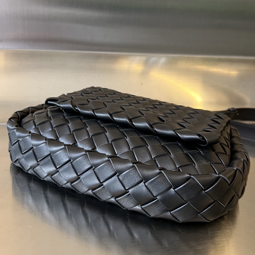 Túi xách nữ bottega veneta màu đen 755659