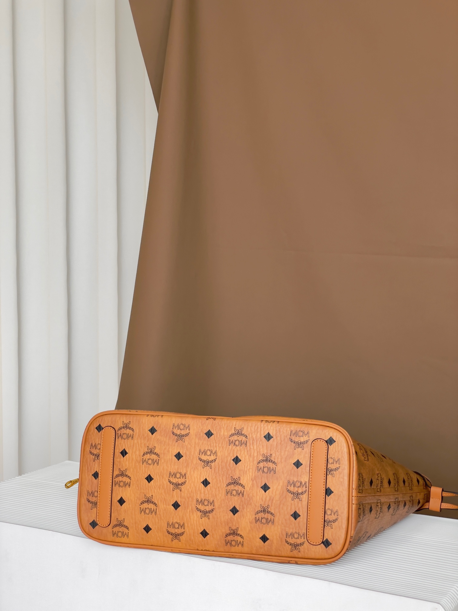 MCM LIZ VISETOS  1CO001 (BROWN)