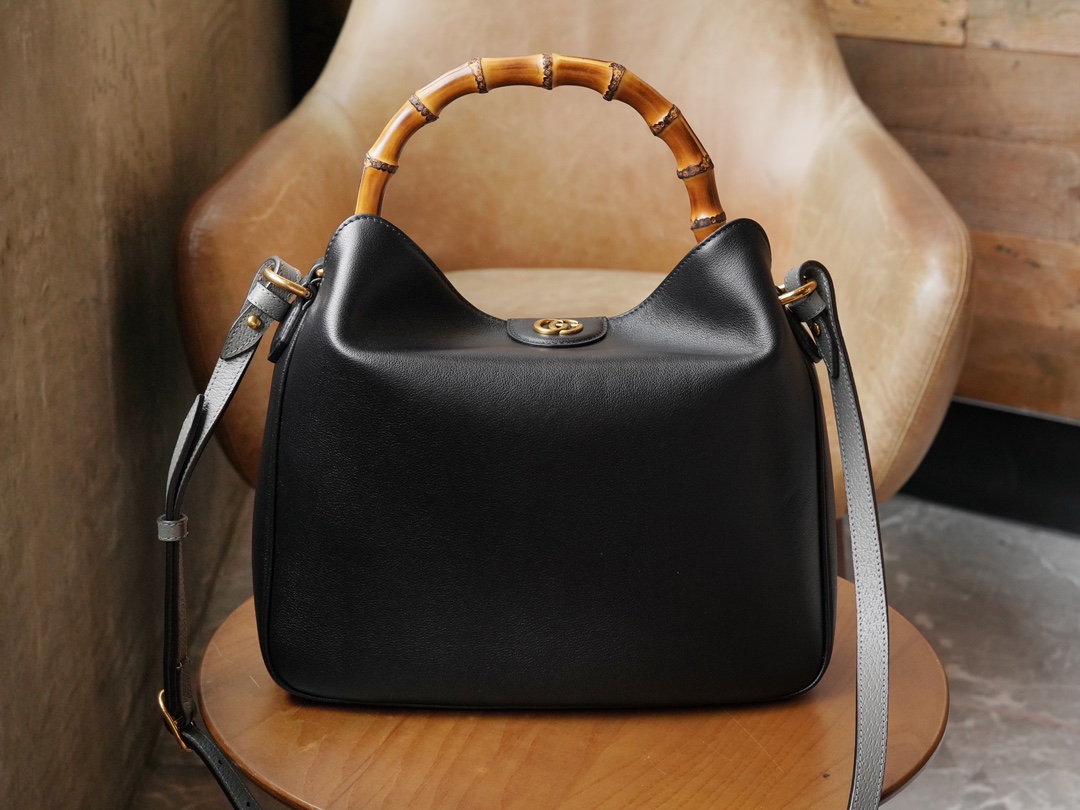 Sac à épaule Gucci Diana taille moyenne 746124 (Black)