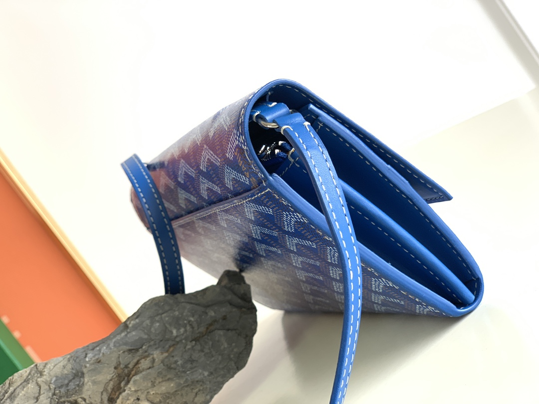 Goyard Varenne 8118 (blue)