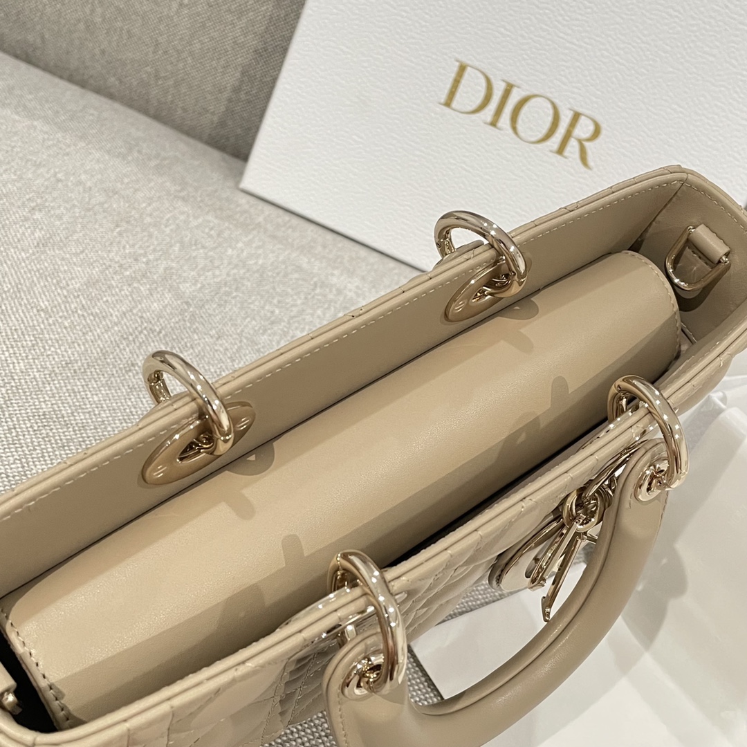 T&uacute;i X&aacute;ch Tay Dior D-Joy Nữ M&agrave;u Be