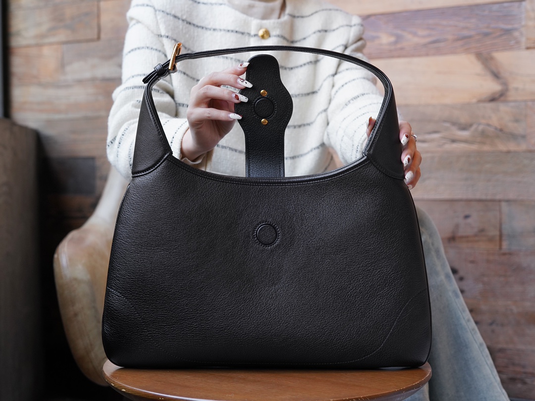 Gucci Cosmogonie 726274 (Black) 