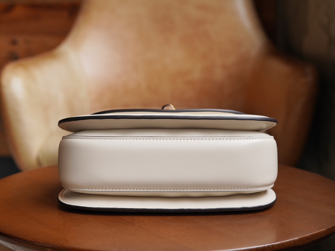 T&uacute;i X&aacute;ch Nữ Gucci Bamboo 1947 686864 M&agrave;u Trắng