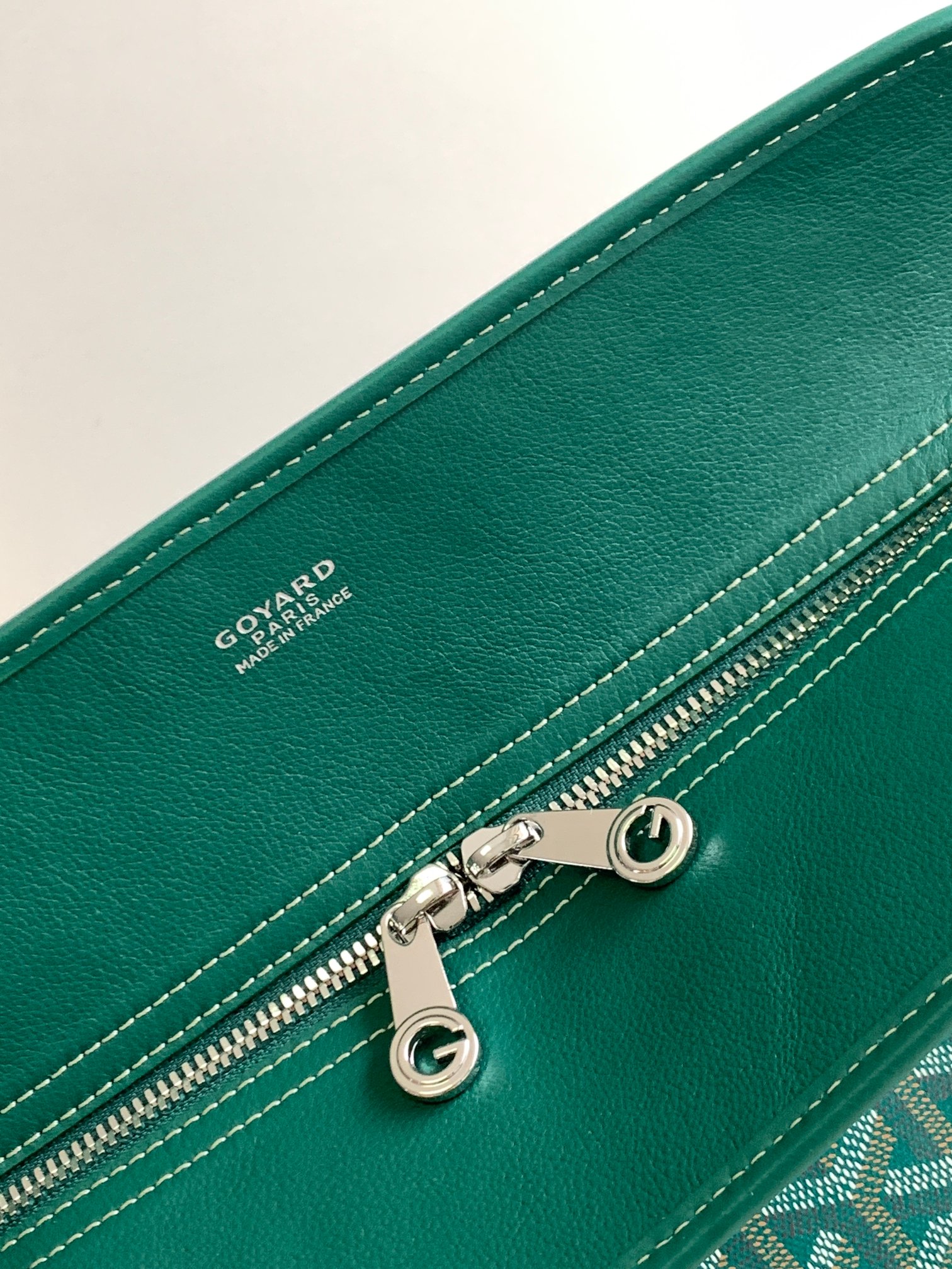 GOYARD BOURGOGNE 8825 (green)