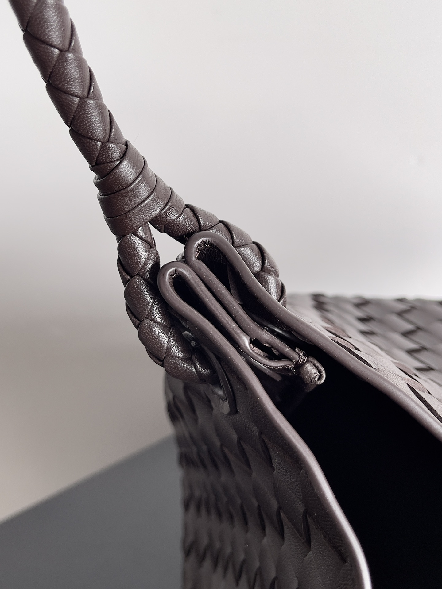 Túi xách nữ bottega veneta màu nâu 796571