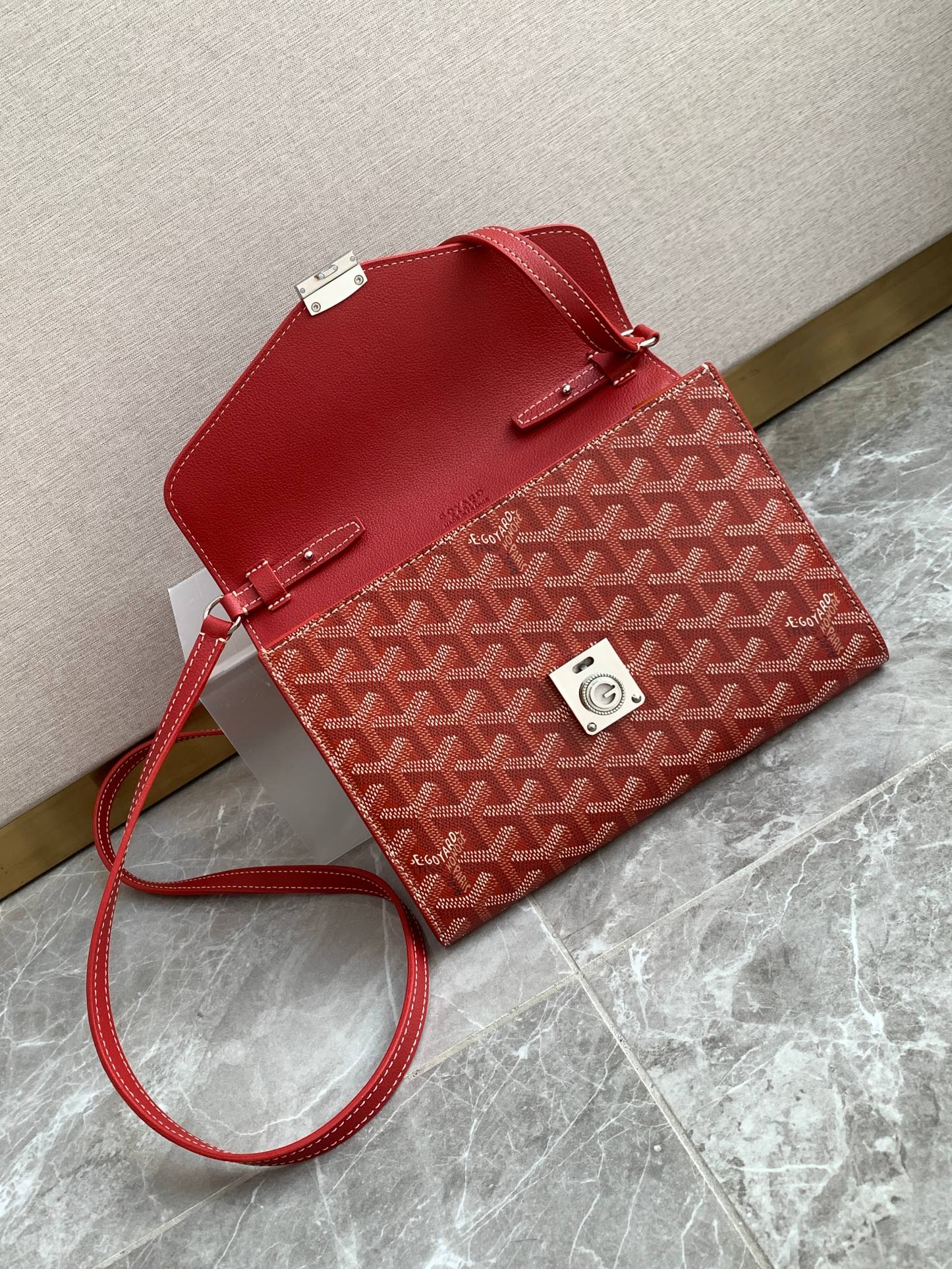 Goyard  Chypre Pouch-Wallet  8218 (red)