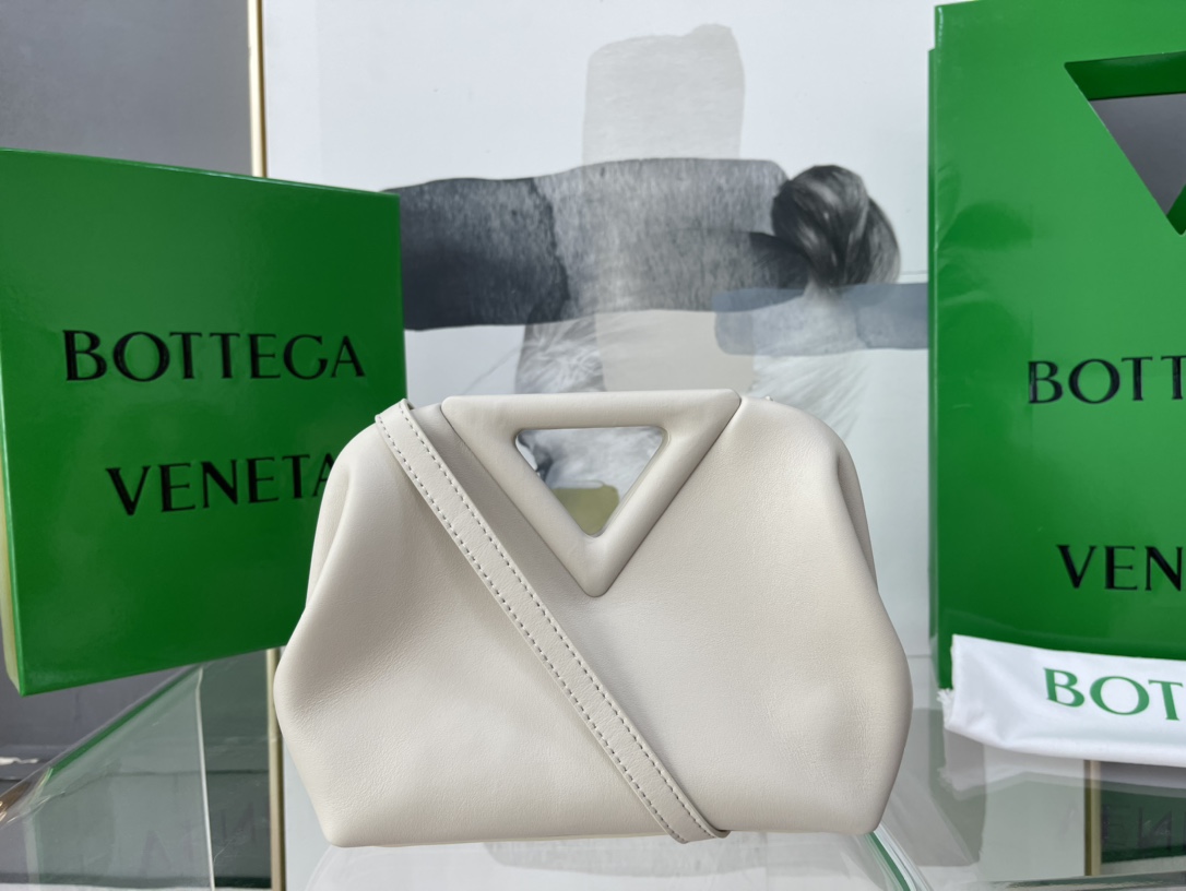 Bottega Veneta Poin  6908 Màu Trắng