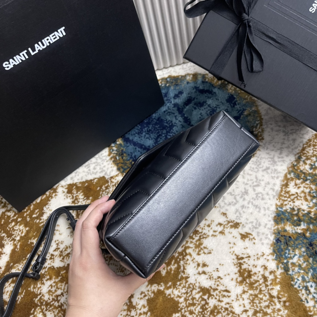 T&uacute;i X&aacute;ch YSL Loulou 392255 M&agrave;u Đen