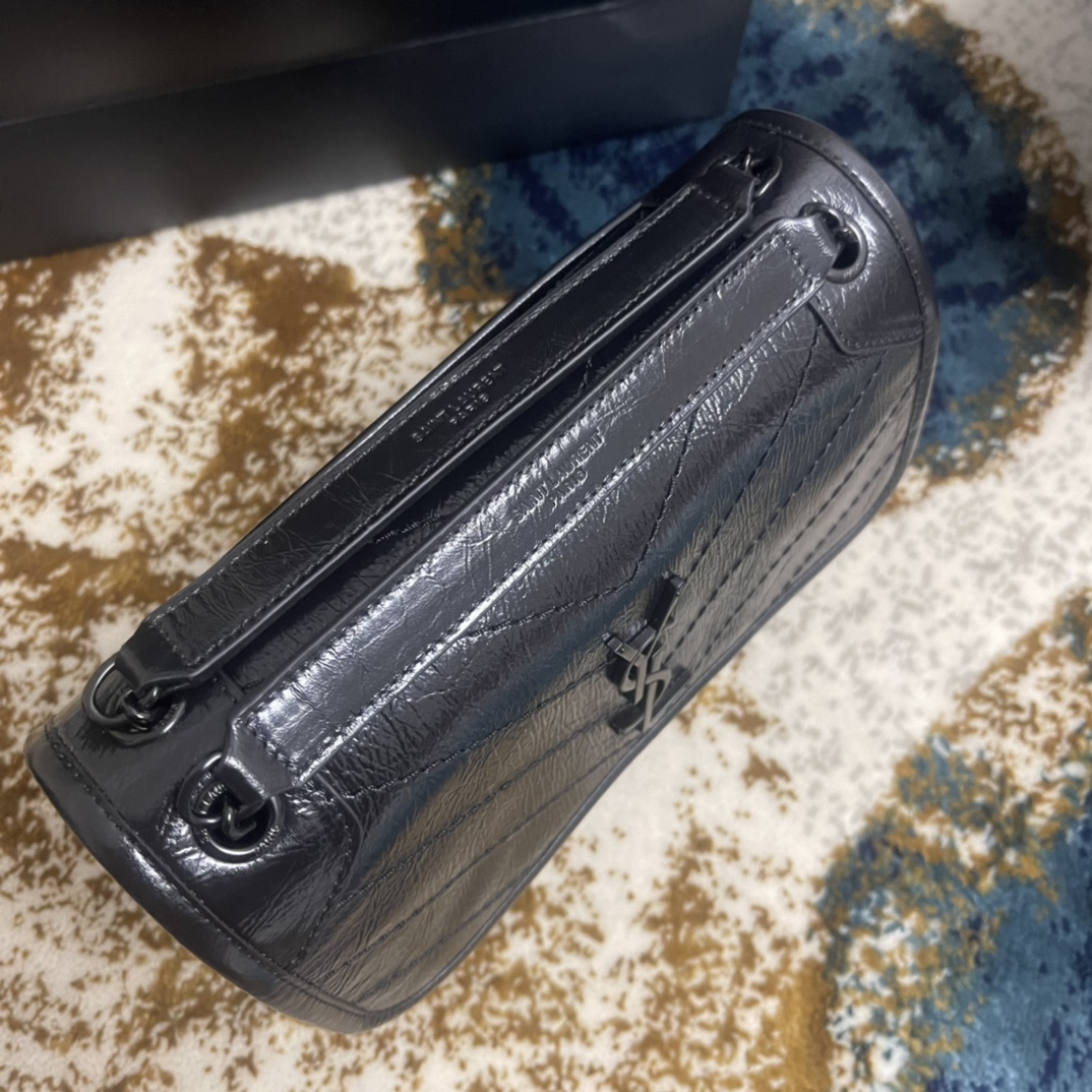 T&uacute;i X&aacute;ch YSL NIKi 533037 M&agrave;u Đen 