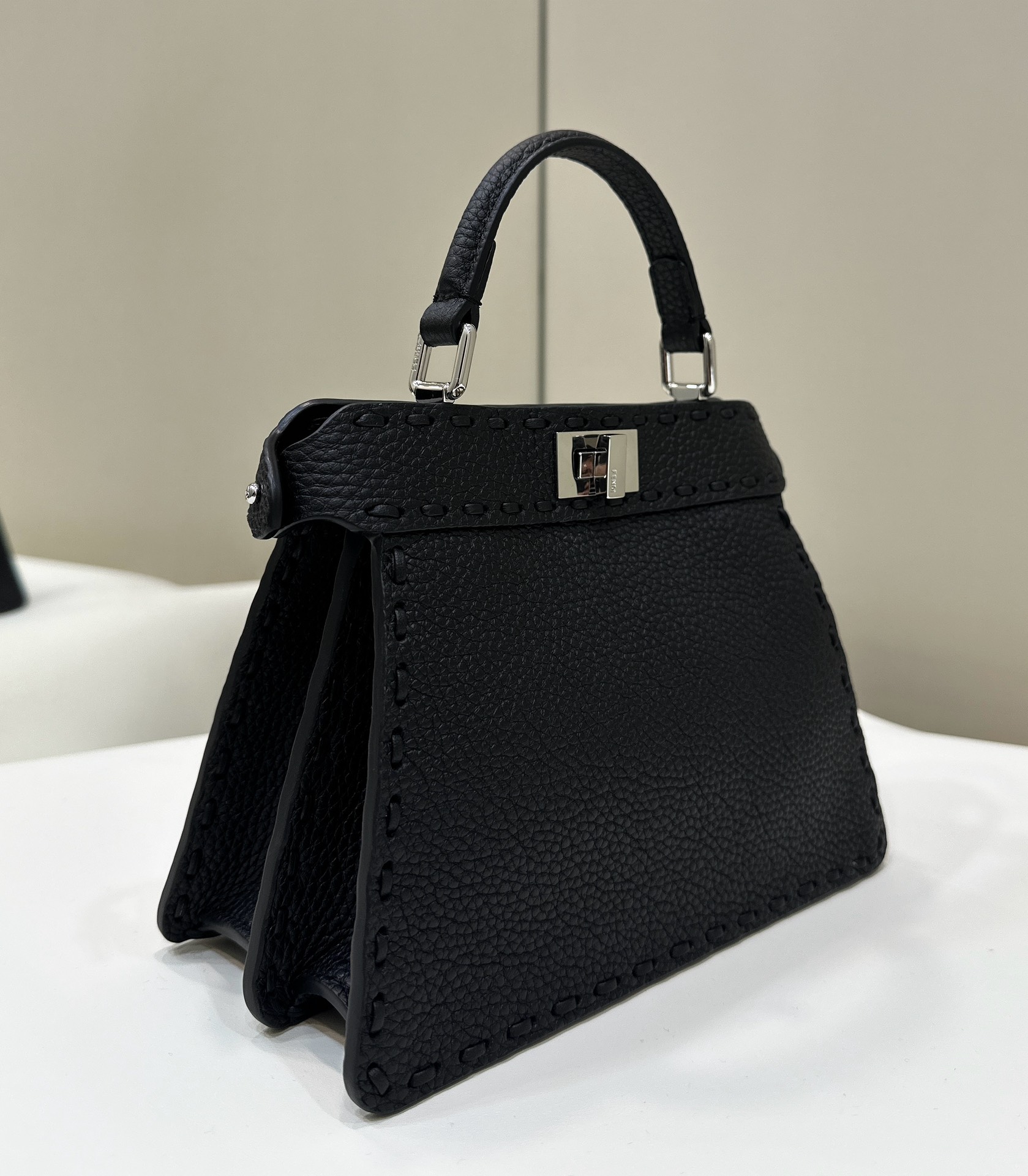 TÚI XÁCH NỮ FENDI 80133As