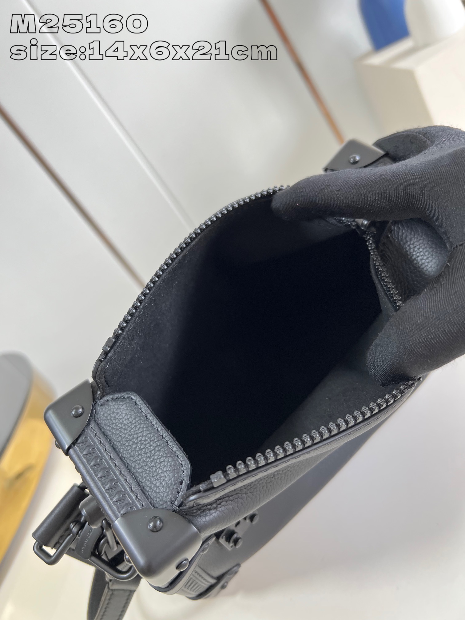 Sac Side Trunk MM  M25160