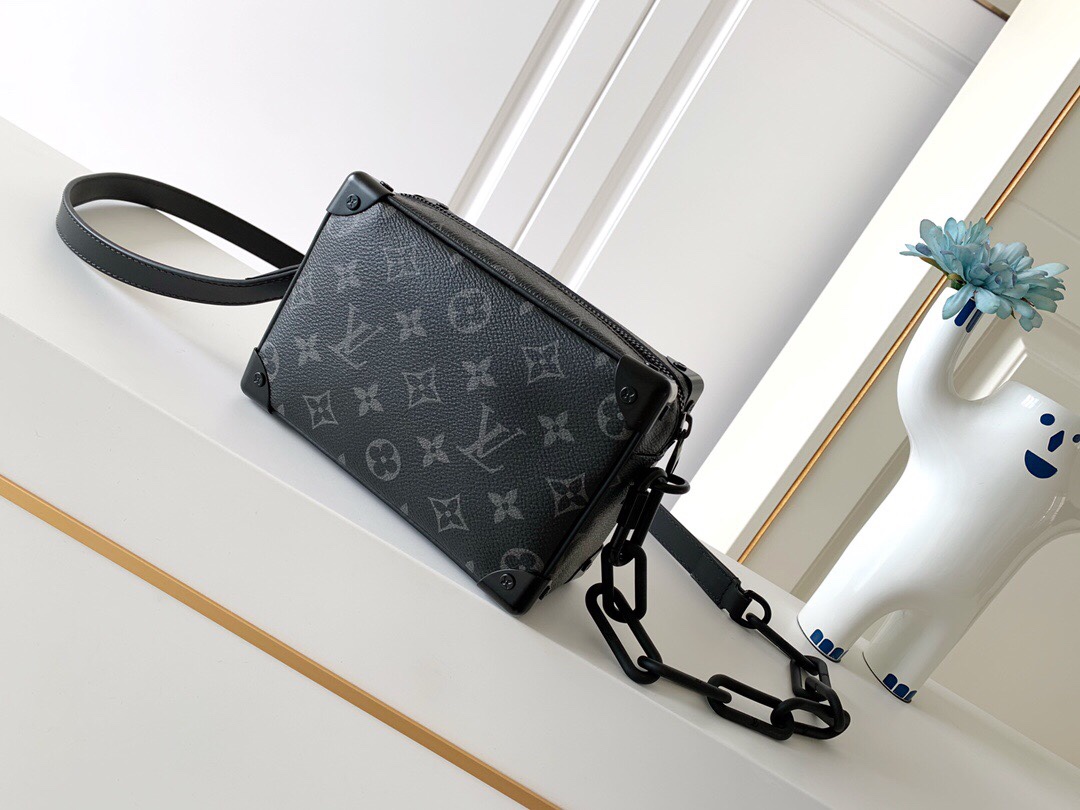 Sac Mini Soft Trunk   M44735