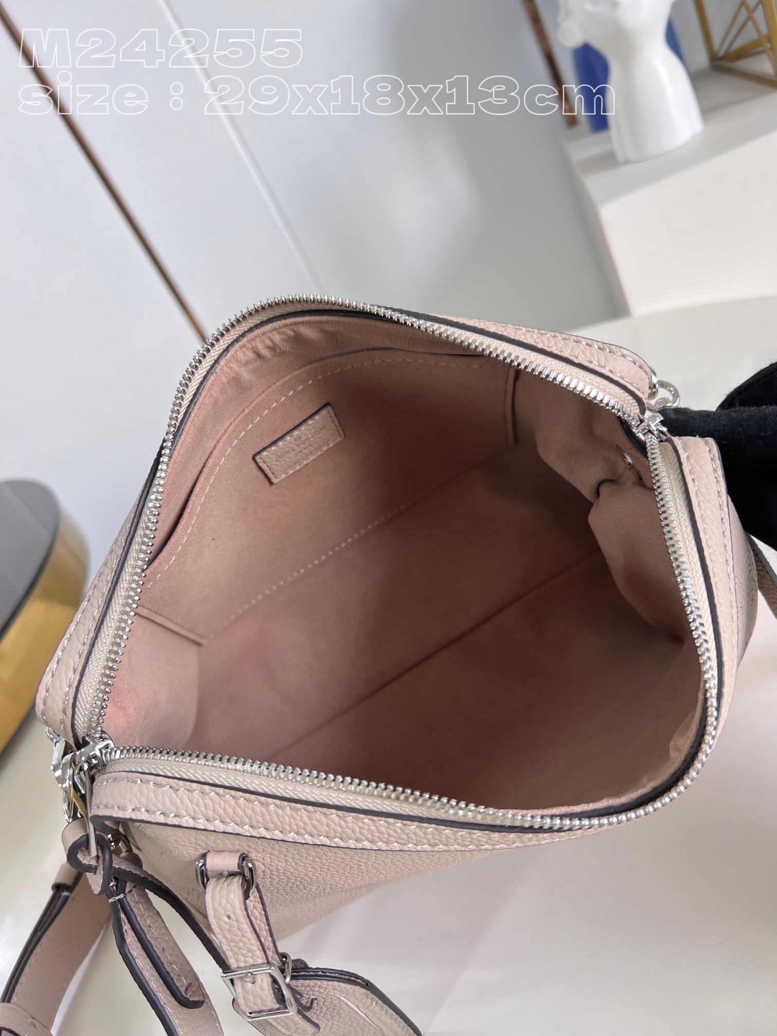 Túi xách Sac Hand It All PM   M24255