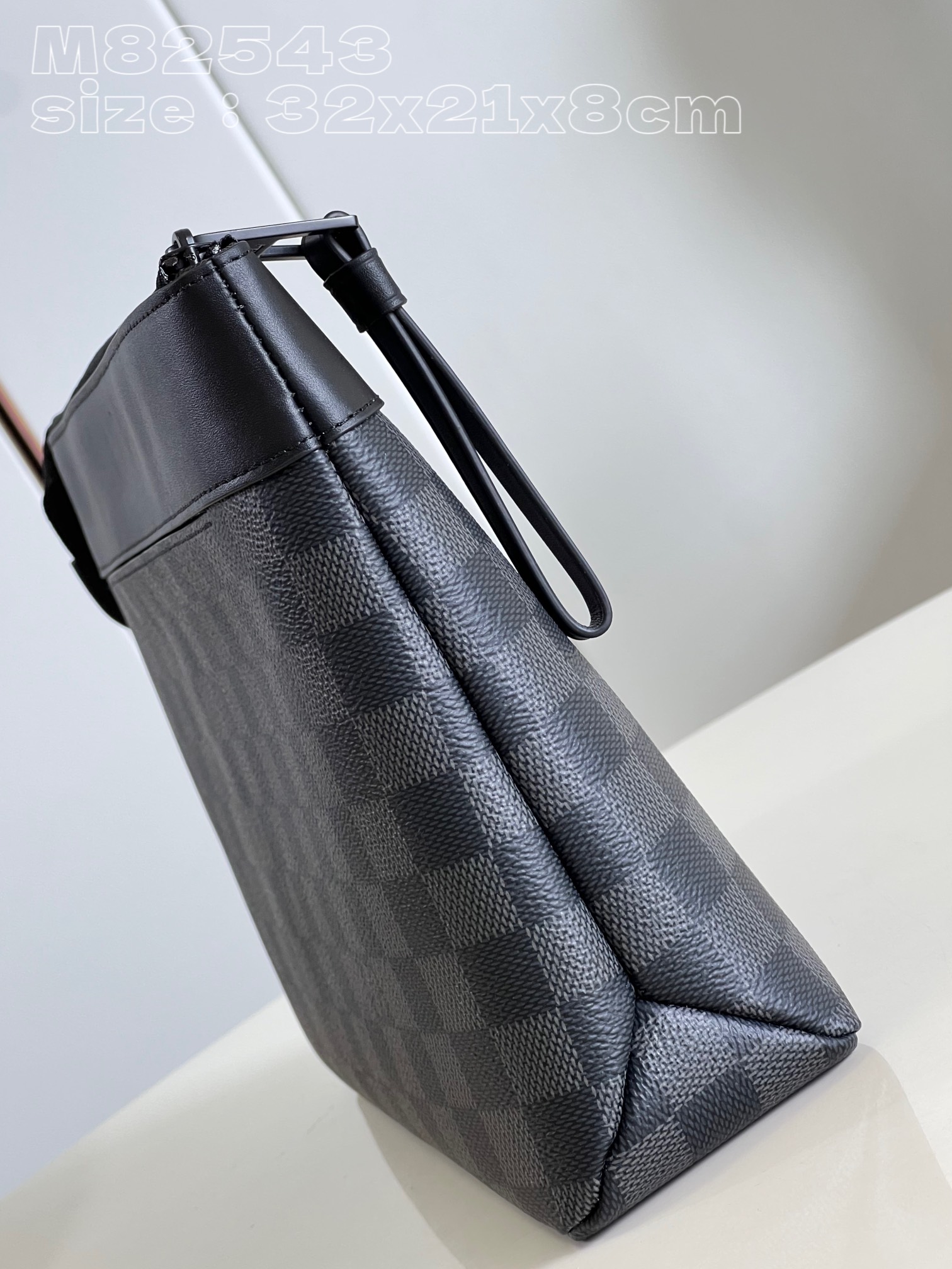 Túi Nam  Pochette Voyage Souple M82543 Màu Đen