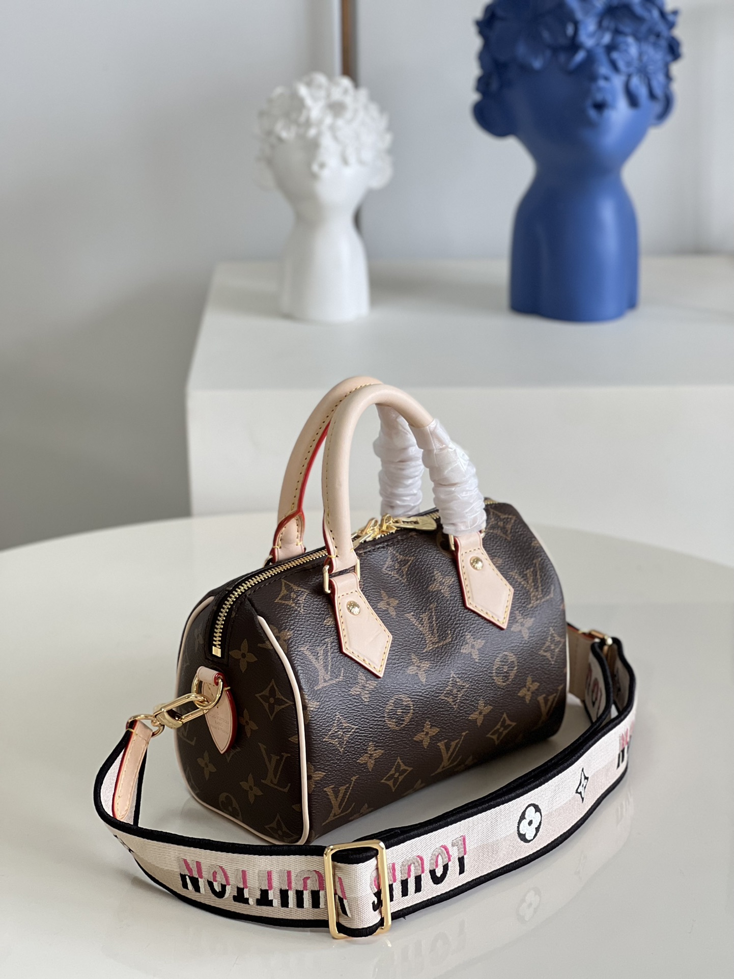 Túi Đeo Chéo Nữ Louis Vuitton LV Speedy Bandoulière 20 Black M46234 Màu Nâu N-HM