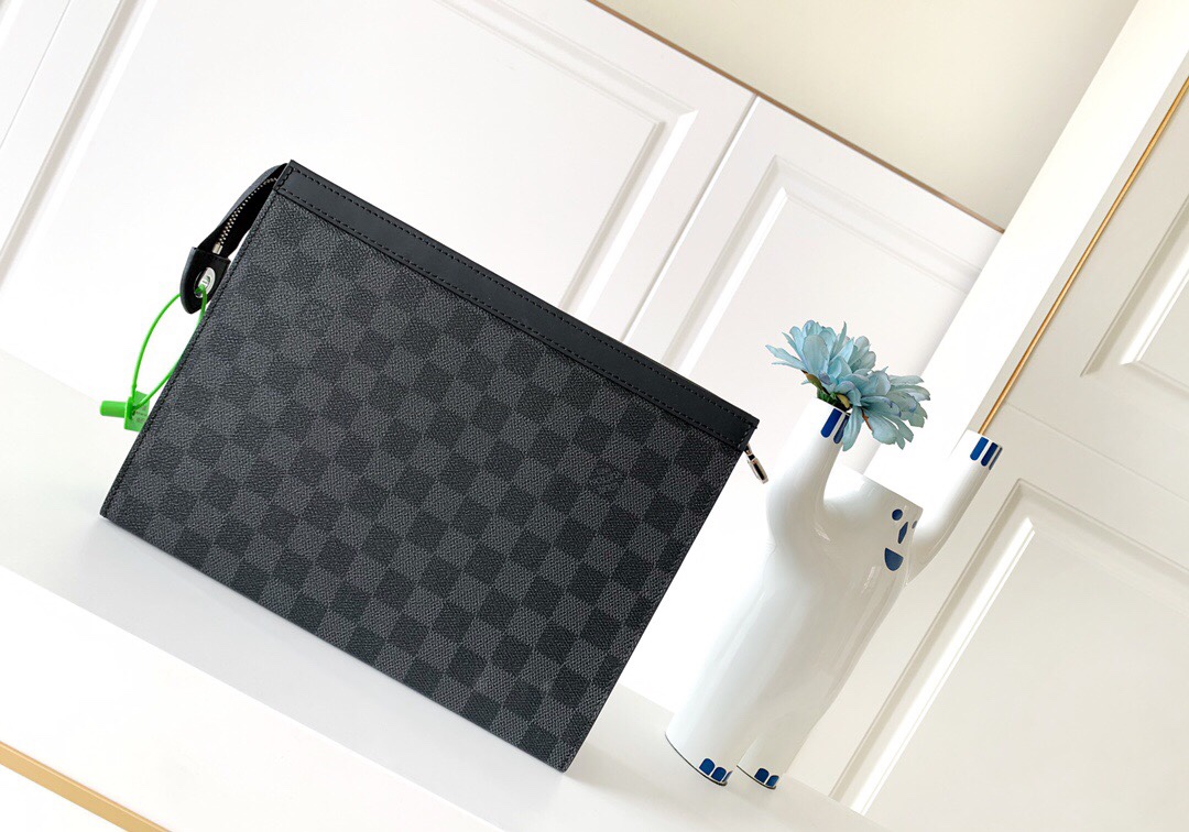 Clutch Cầm Tay Pochette Voyage M41696