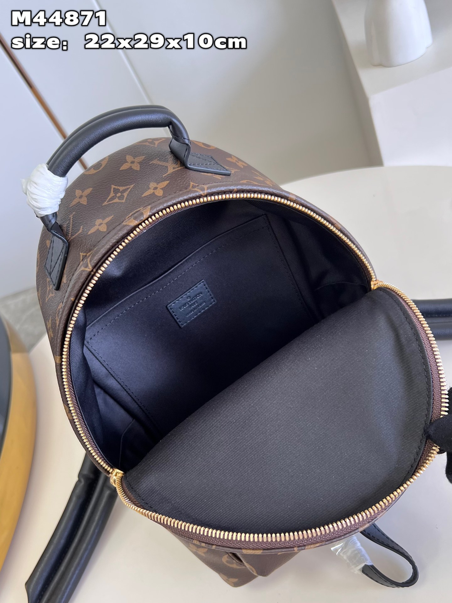 Balo LV Nữ Monogram Revesr  M44871