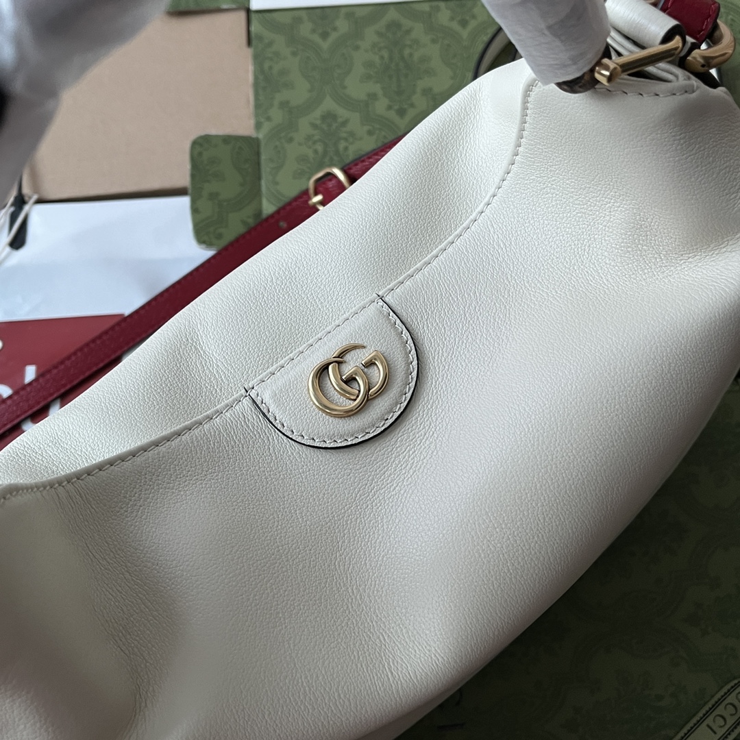 Sac à épaule Gucci Diana taille moyenne 746124 (White)