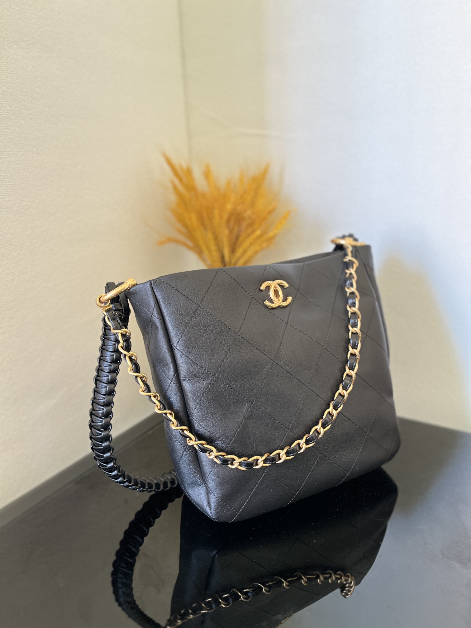 Túi Xách Chanel AP4210 Màu Đen