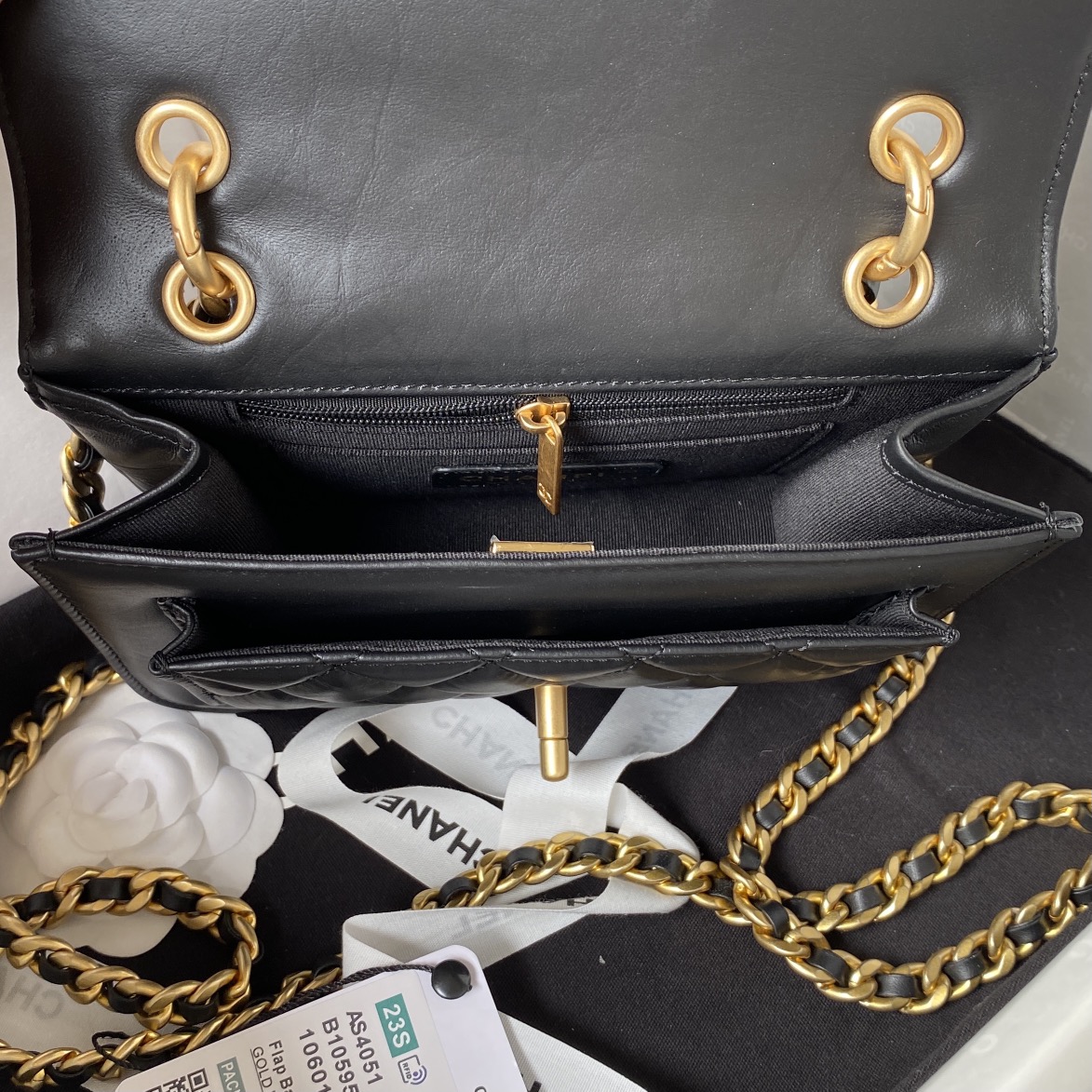 Túi Xách Chanel AP4051 Màu Đen