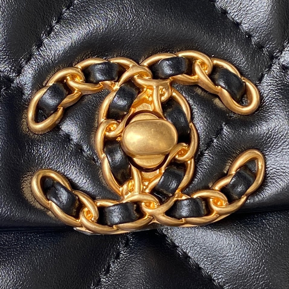 Túi Xách Chanel AP4423 Màu Đen