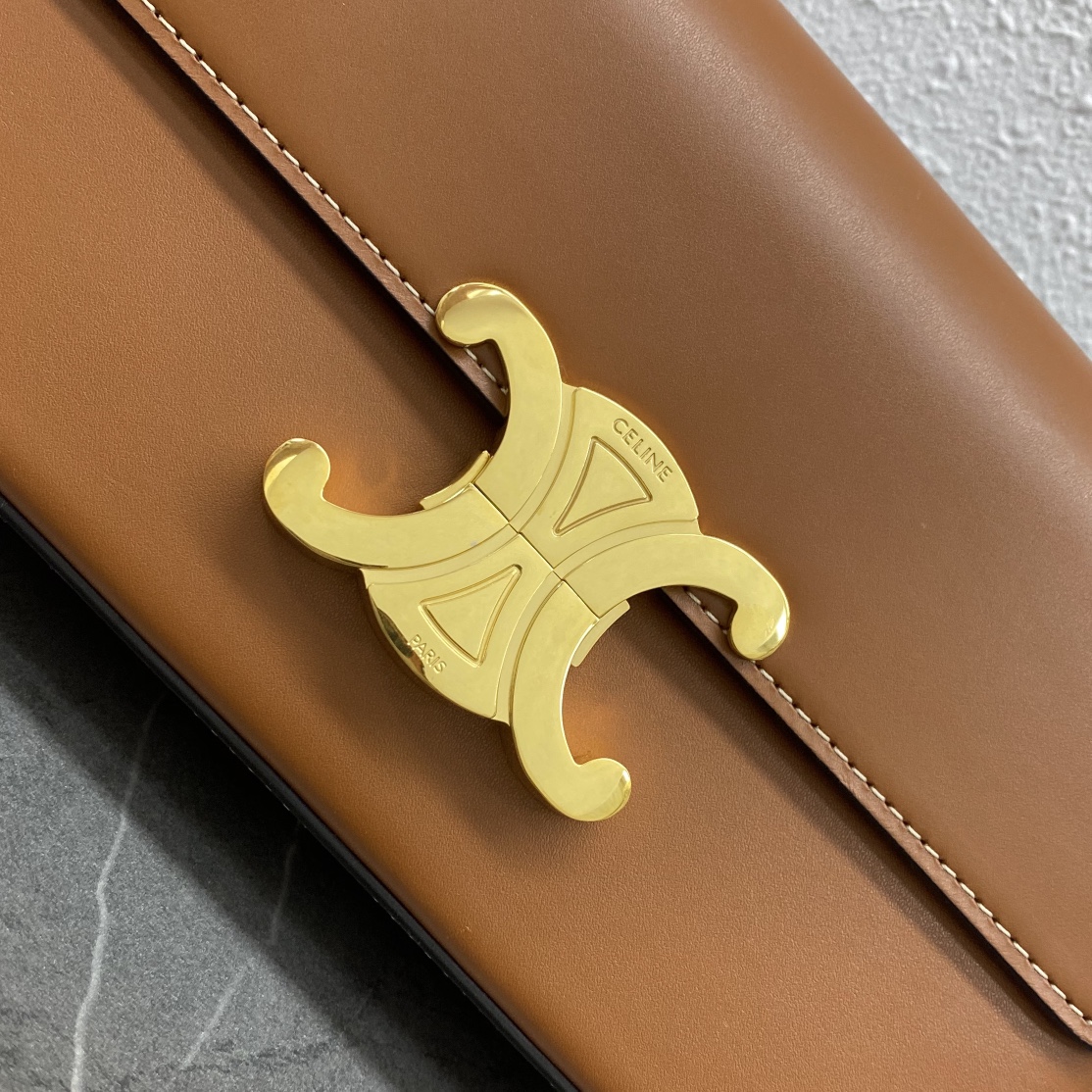 Túi Xách Celine Nữ Claude 194143 Màu Nâu