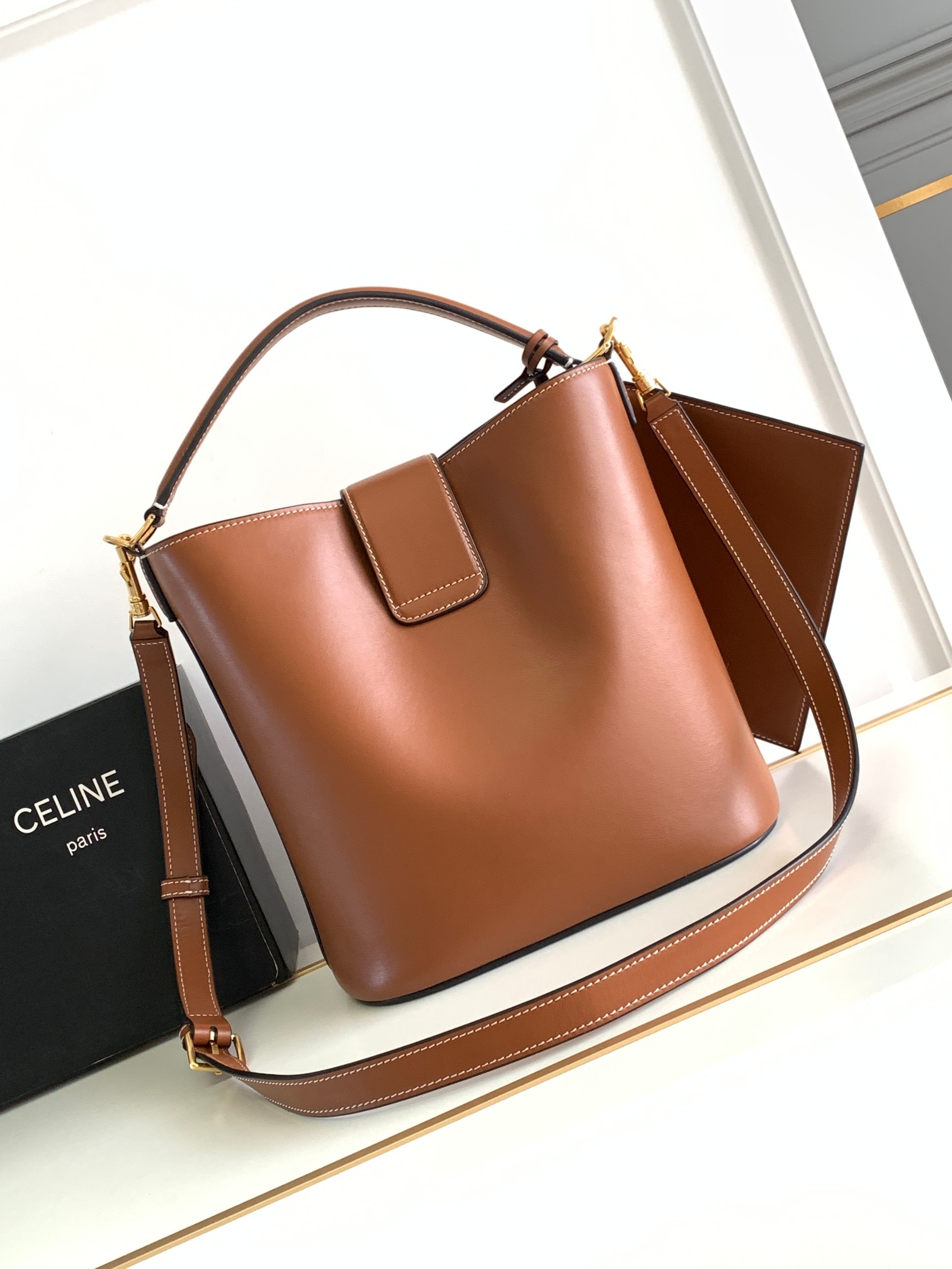 Túi Xách Nữ Celine Louise 116613 Màu Nâu
