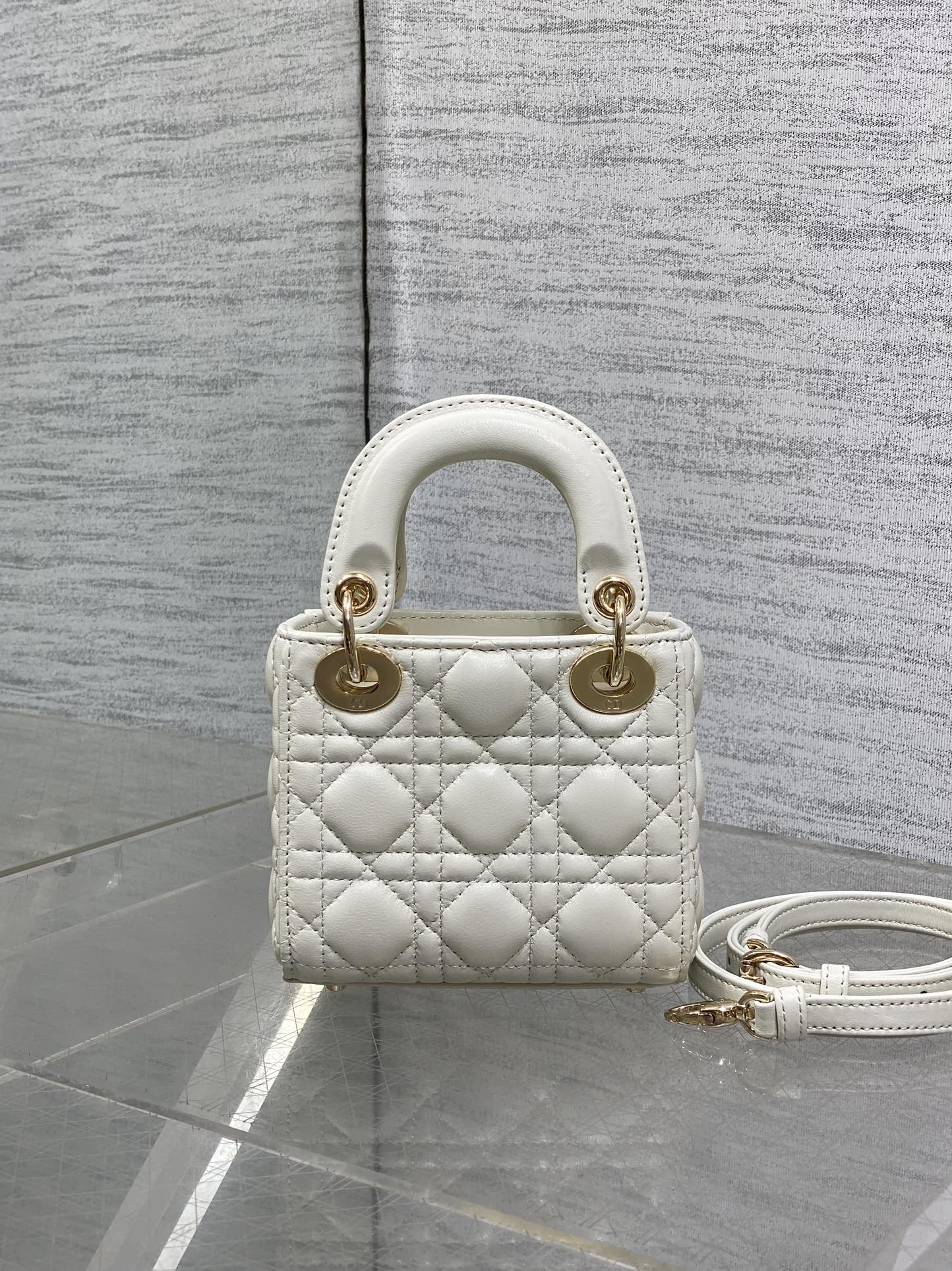 Túi Xách Nữ Lady Dior Mini Màu Trắng