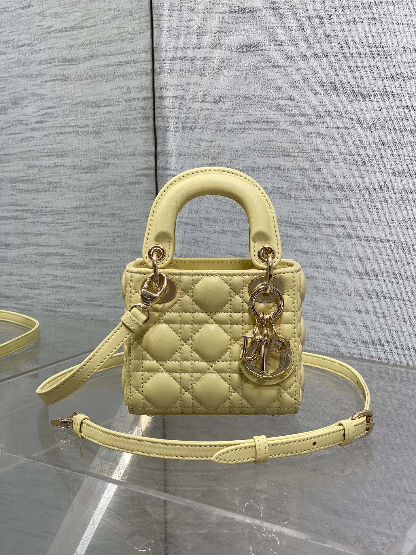 Túi Xách Lady Dior Nữ Mini Màu Vàng