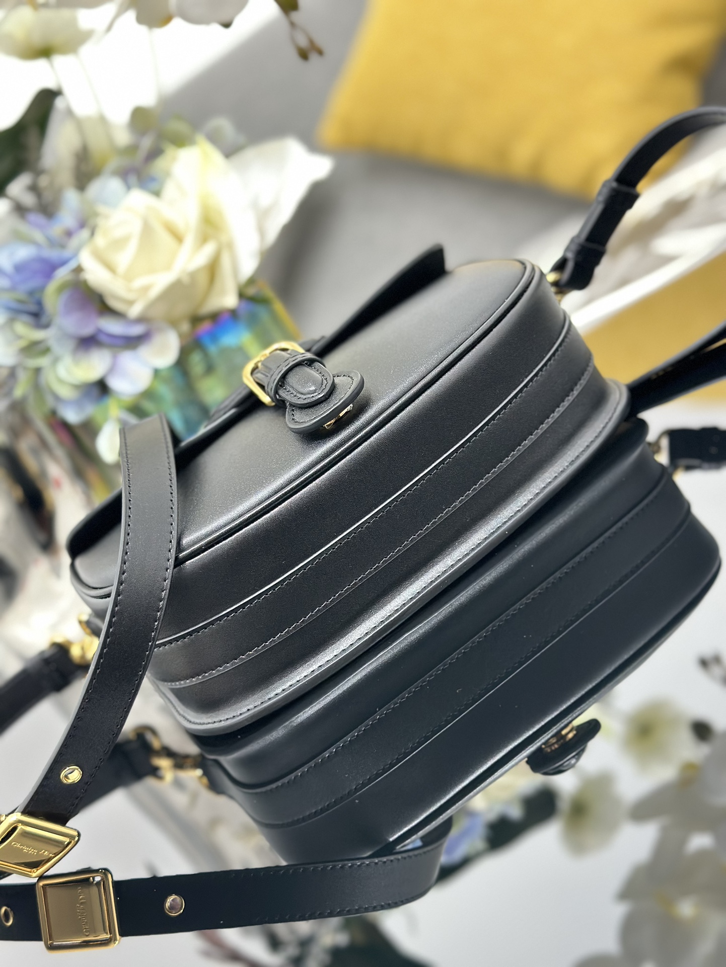 Túi Xách Nữ Dior Bobby Màu Đen