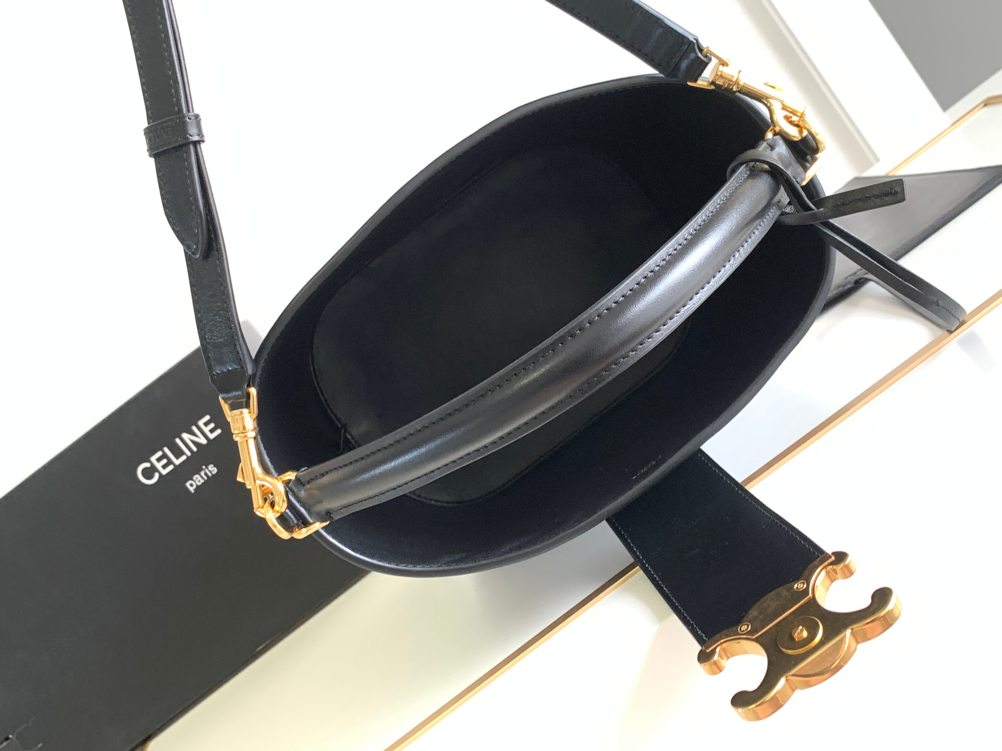 Túi Xách Nữ Celine Louise 116613 Màu Đen