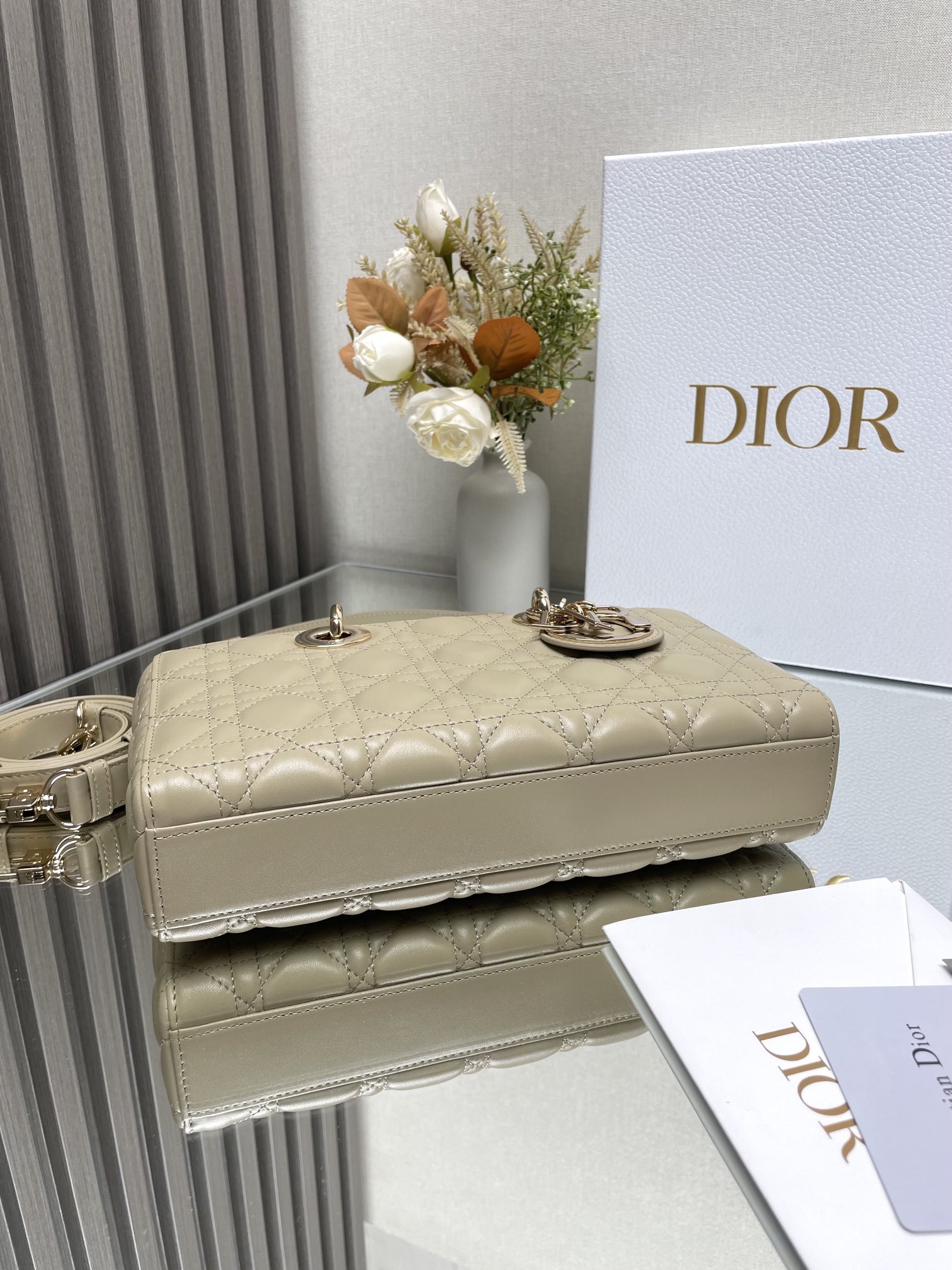 Túi Xách Tay Dior D-Joy Nữ Màu Be