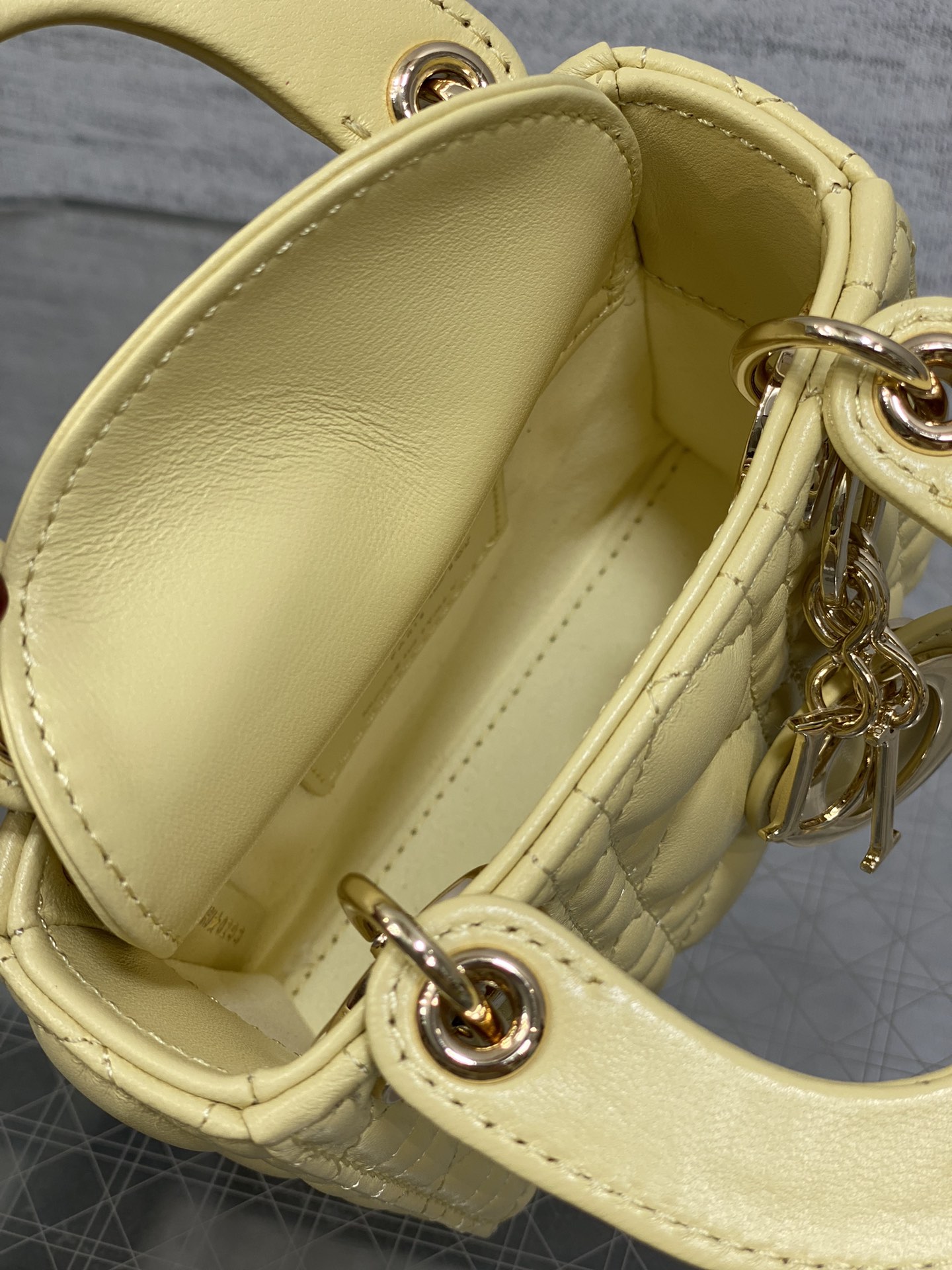 Túi Xách Lady Dior Nữ Mini Màu Vàng