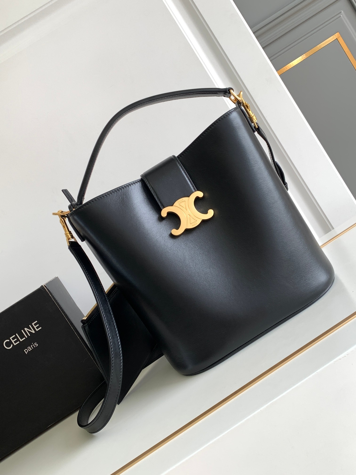 Túi Xách Nữ Celine Louise 116613 Màu Đen