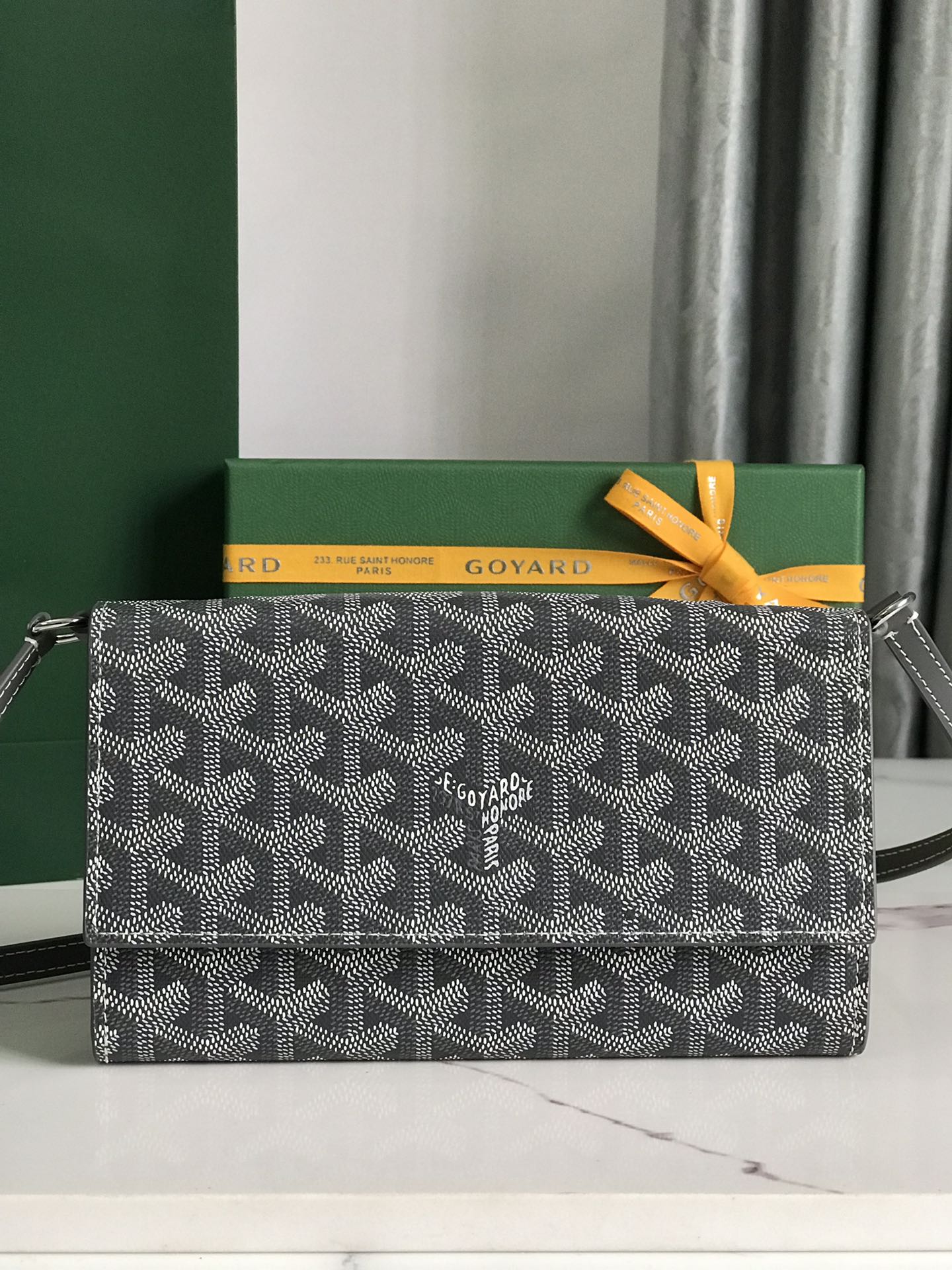 Goyard Varenne M8118 (grey)