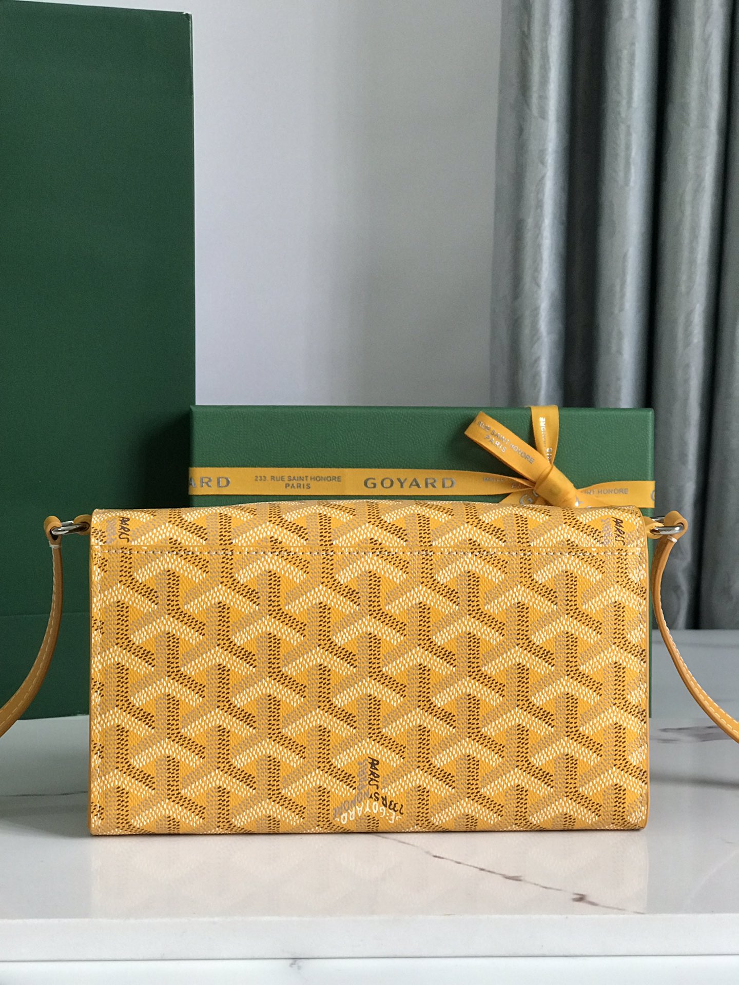 Goyard Varenne M8118 (yellow)