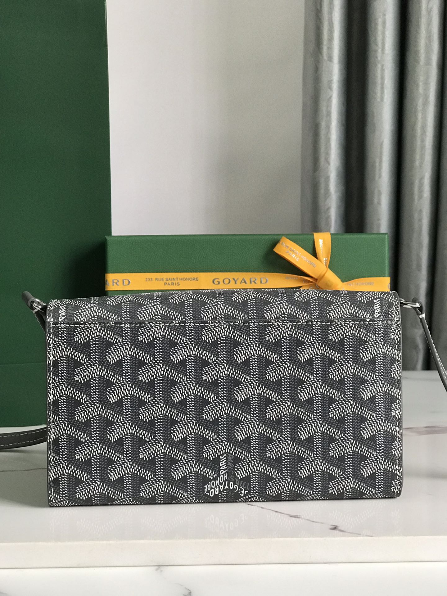 Goyard Varenne M8118 (grey)