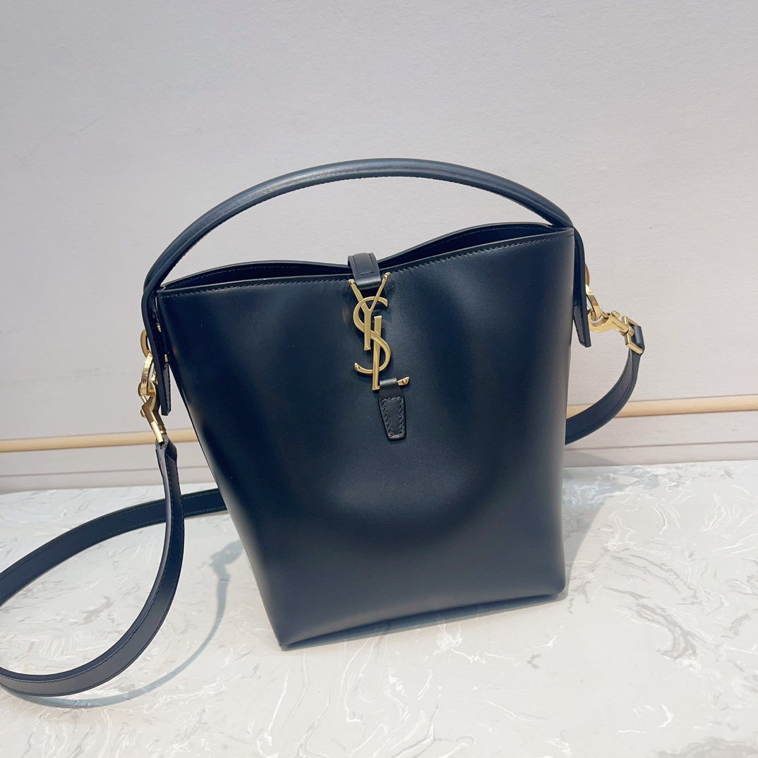 YSL LE37 749036 (Black)