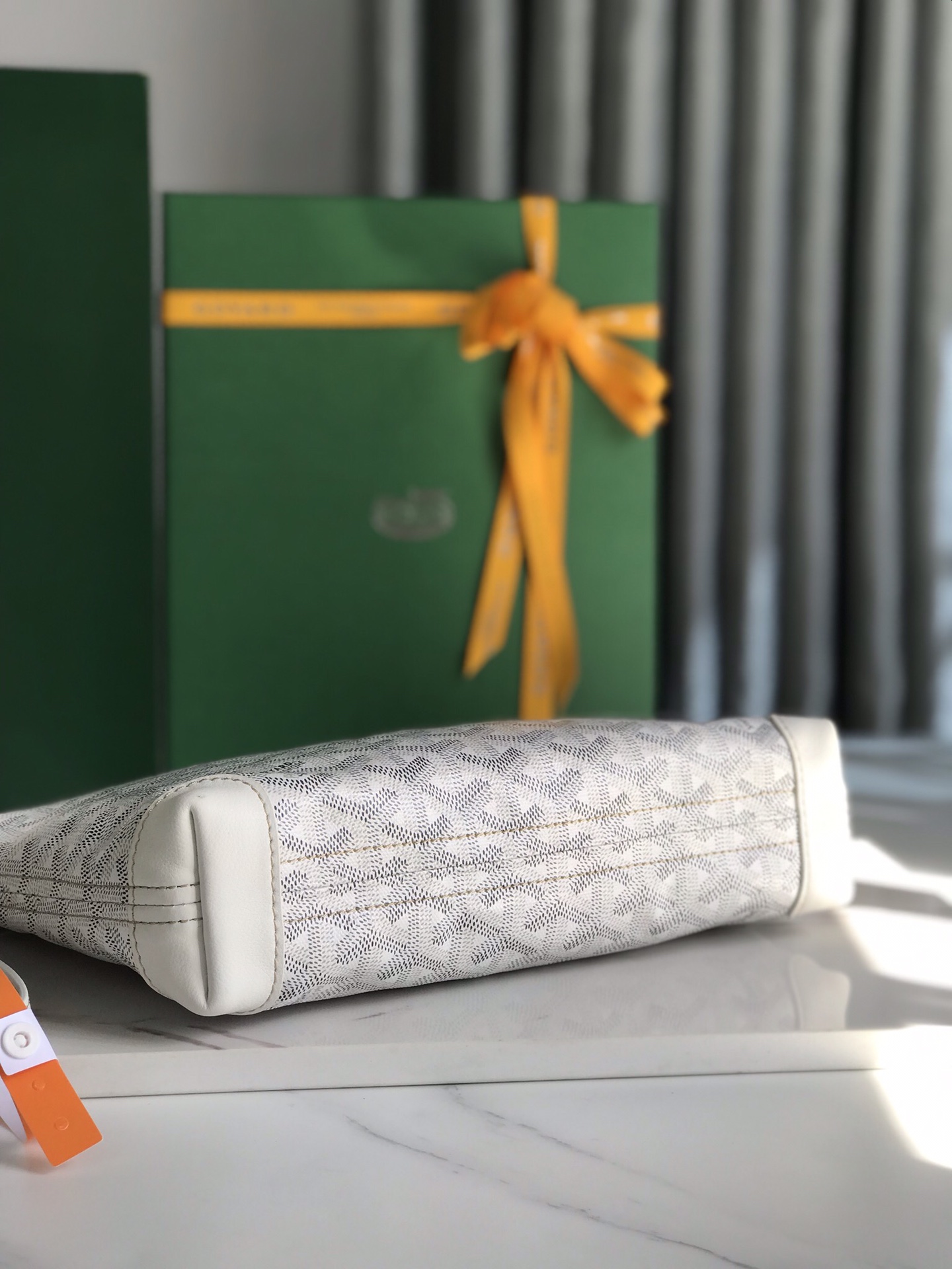 GOYARD CONTI 8811 (white)
