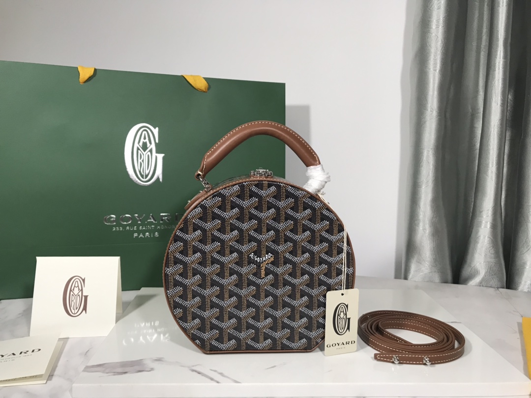 Goyard Alto 8115 (brown)