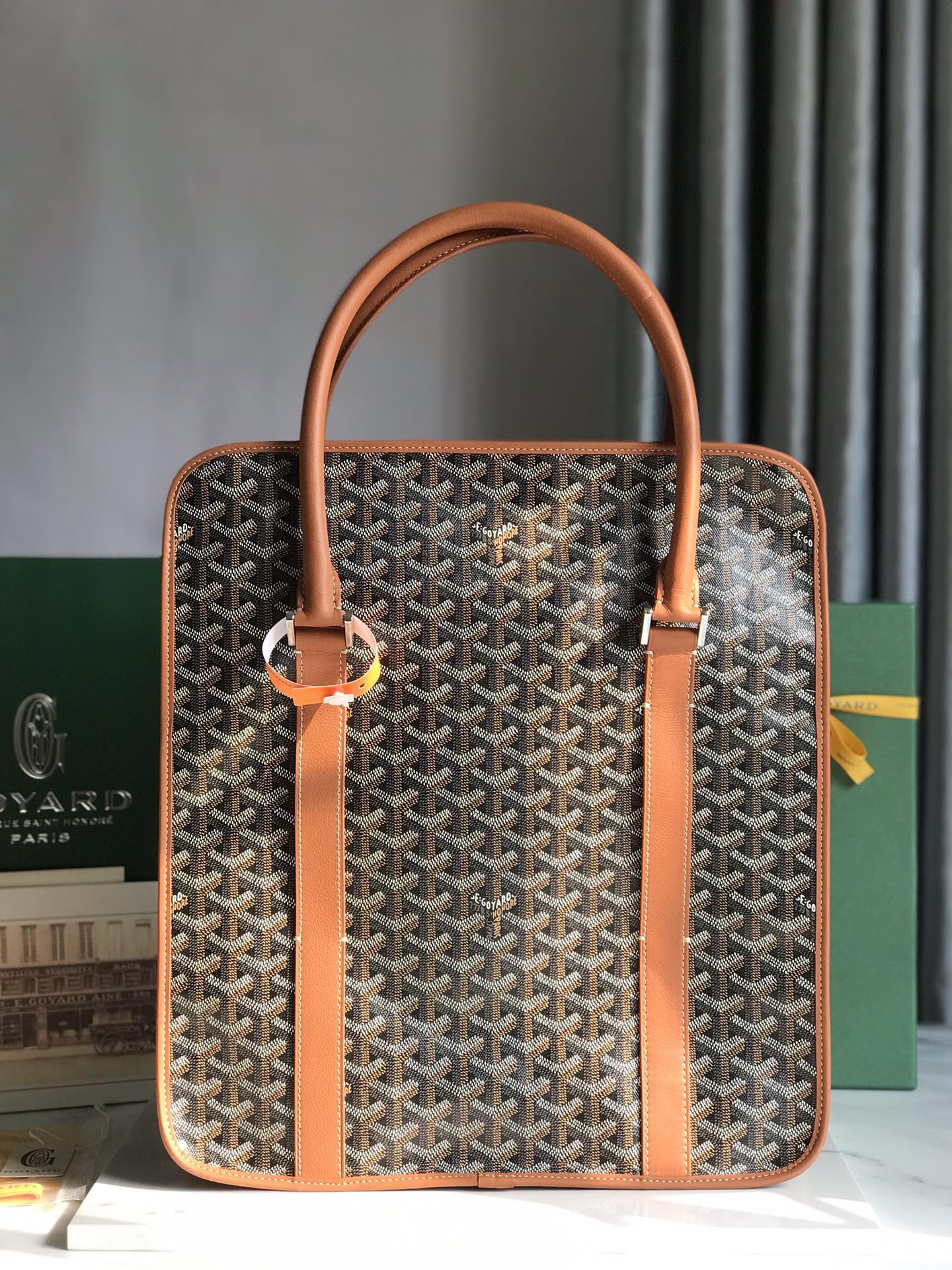 GOYARD BOURGOGNE 8825 (brown)