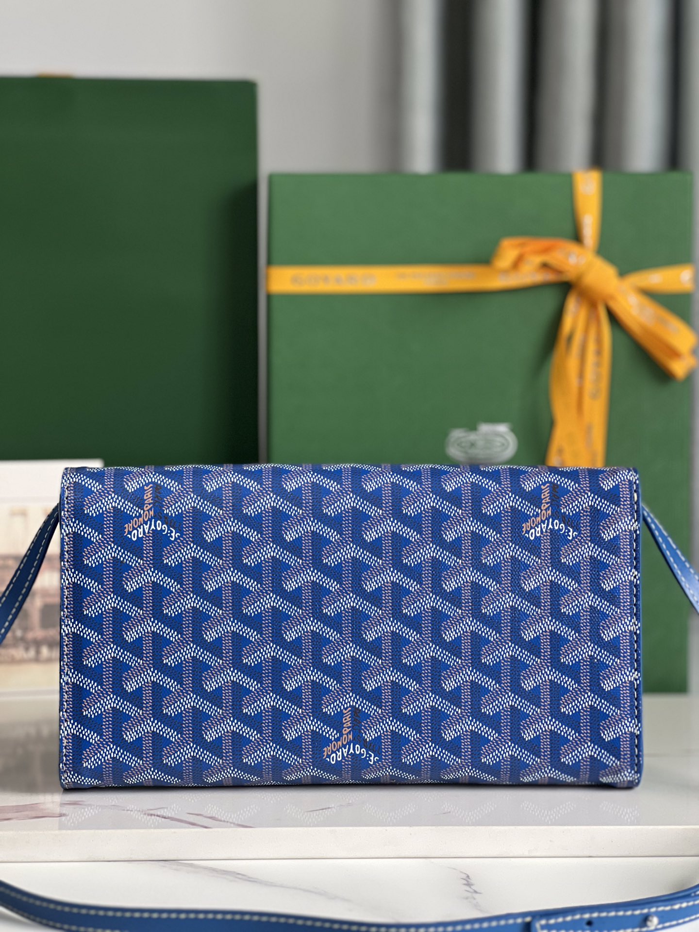 Goyard Monte-Carlo 8812 (blue)