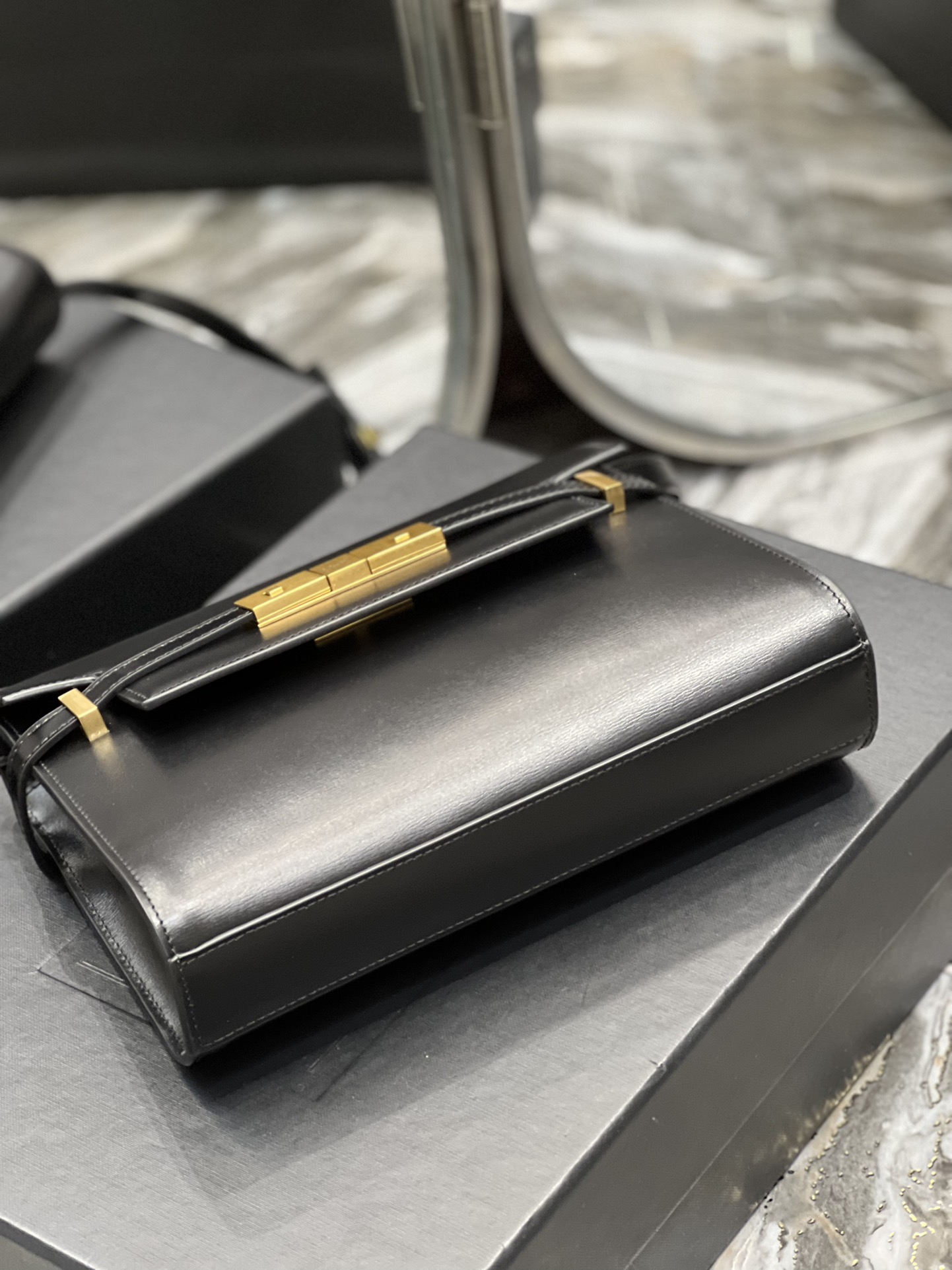 YSL Manhattan 675626