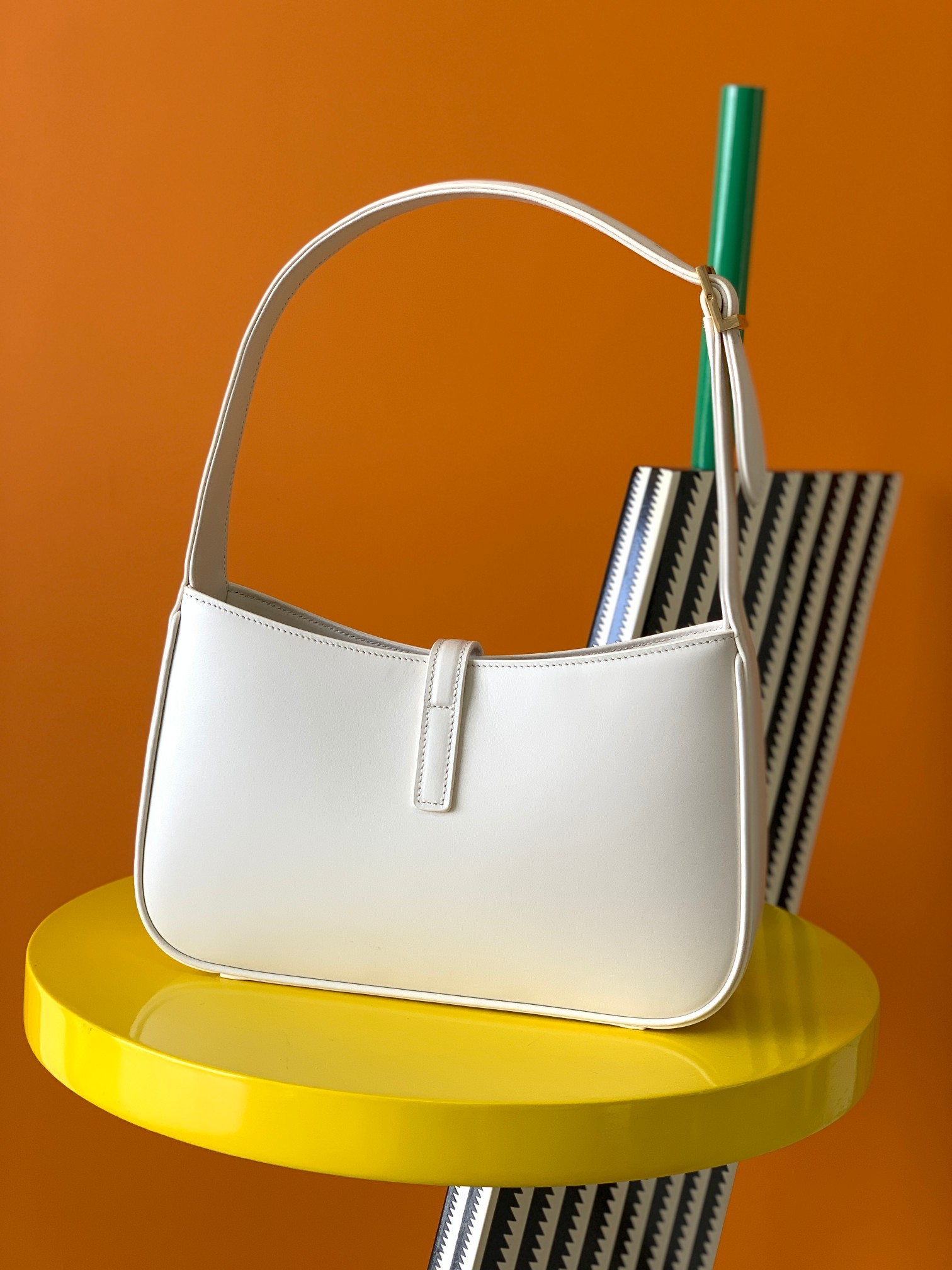 YSL LE 5A7 657228 (White)