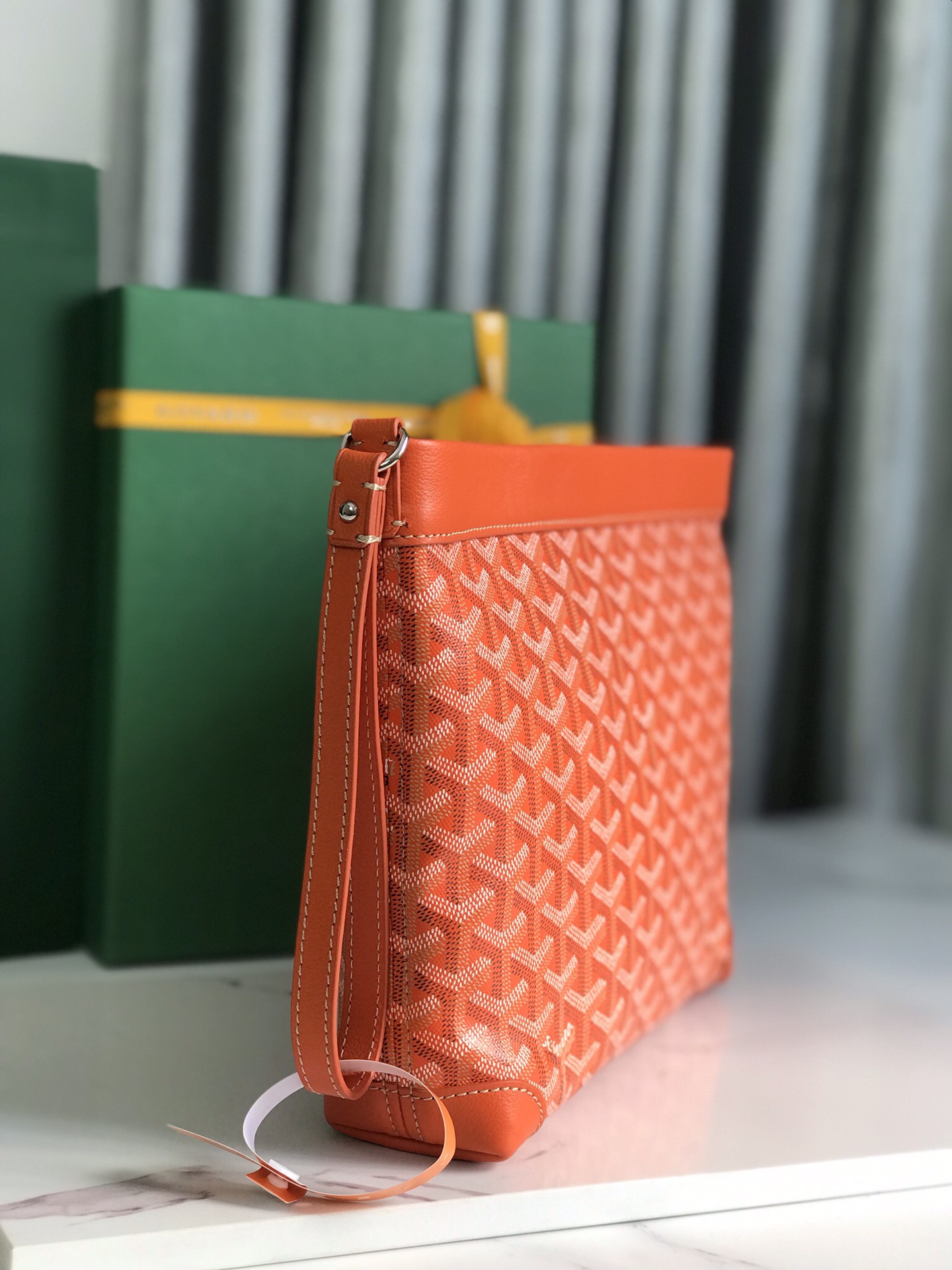 GOYARD CONTI 8811 (orange)