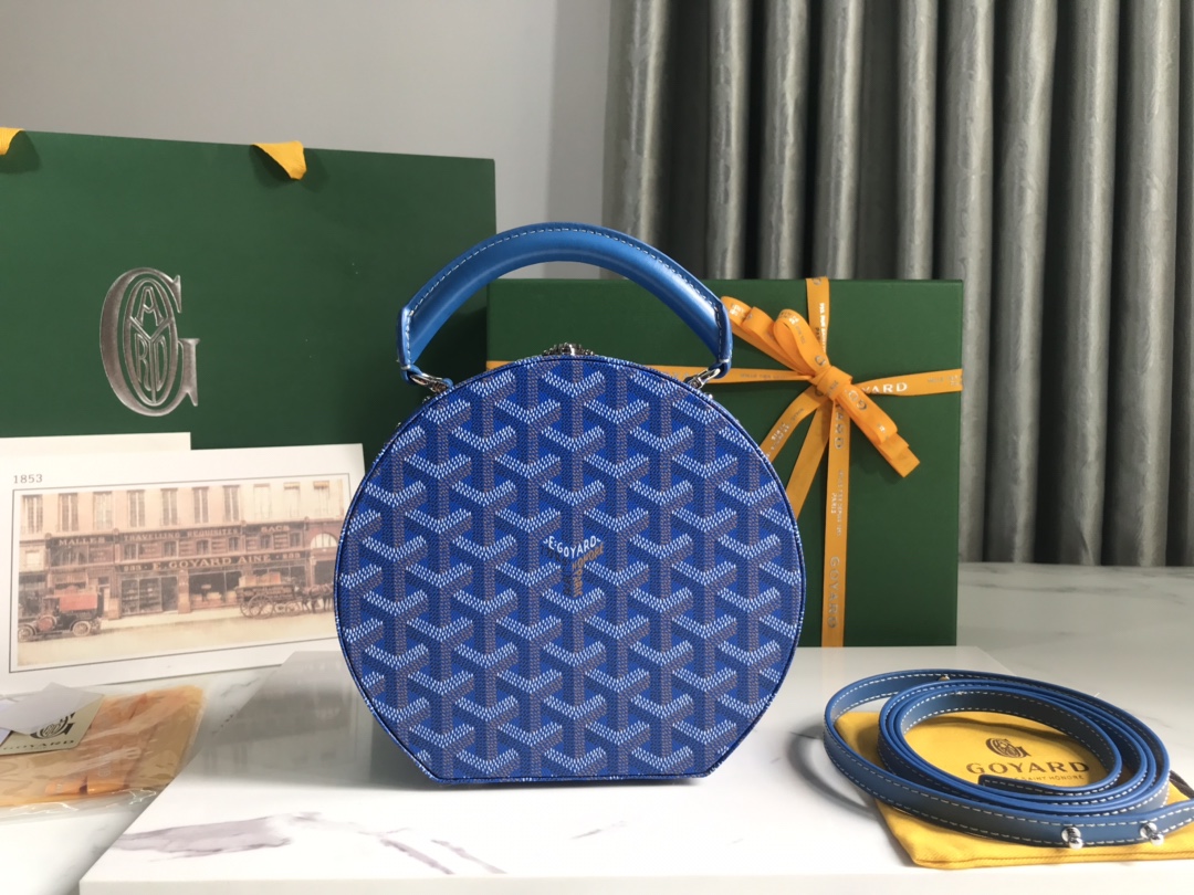 Goyard Alto 8115 (blue)