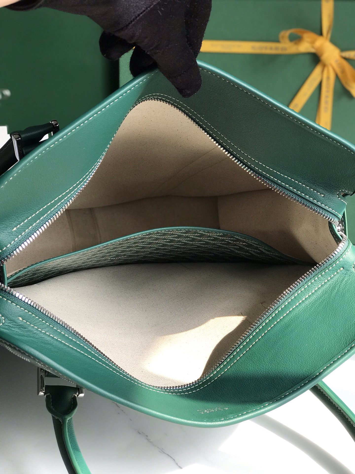 GOYARD BOURGOGNE 8825 (green)