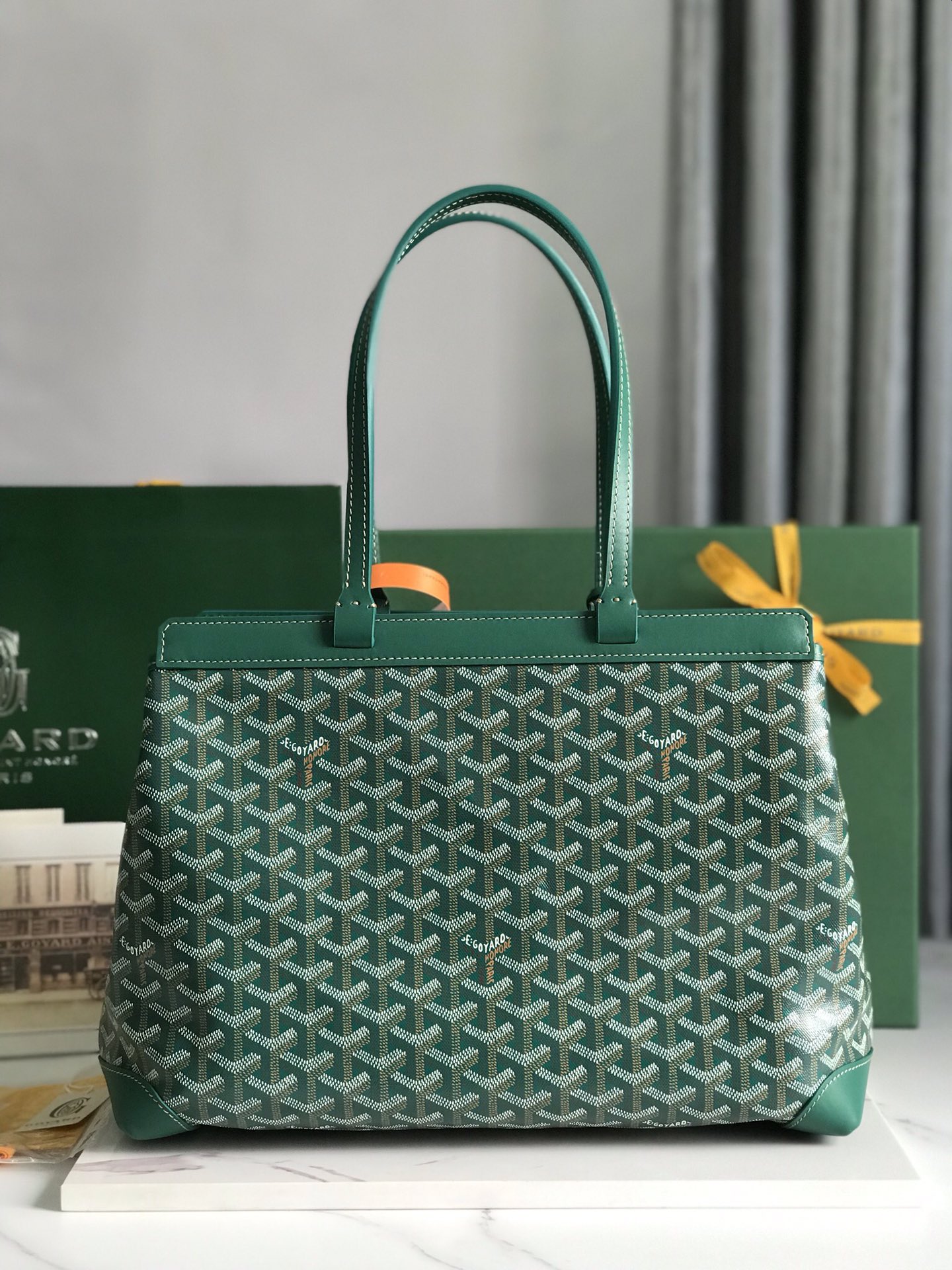 Goyard bellechasse 8031 (green)
