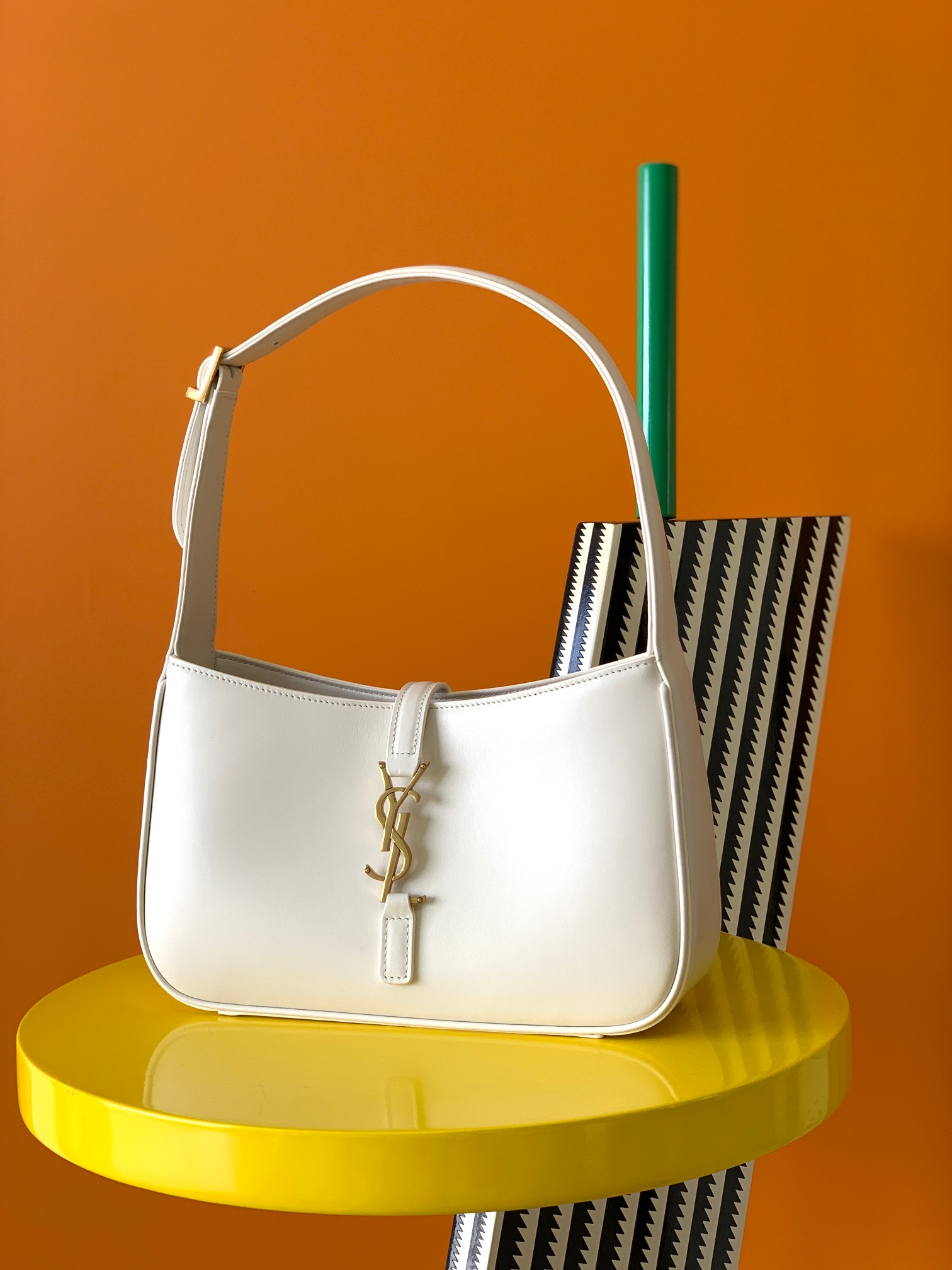 YSL LE 5A7 657228 (White)